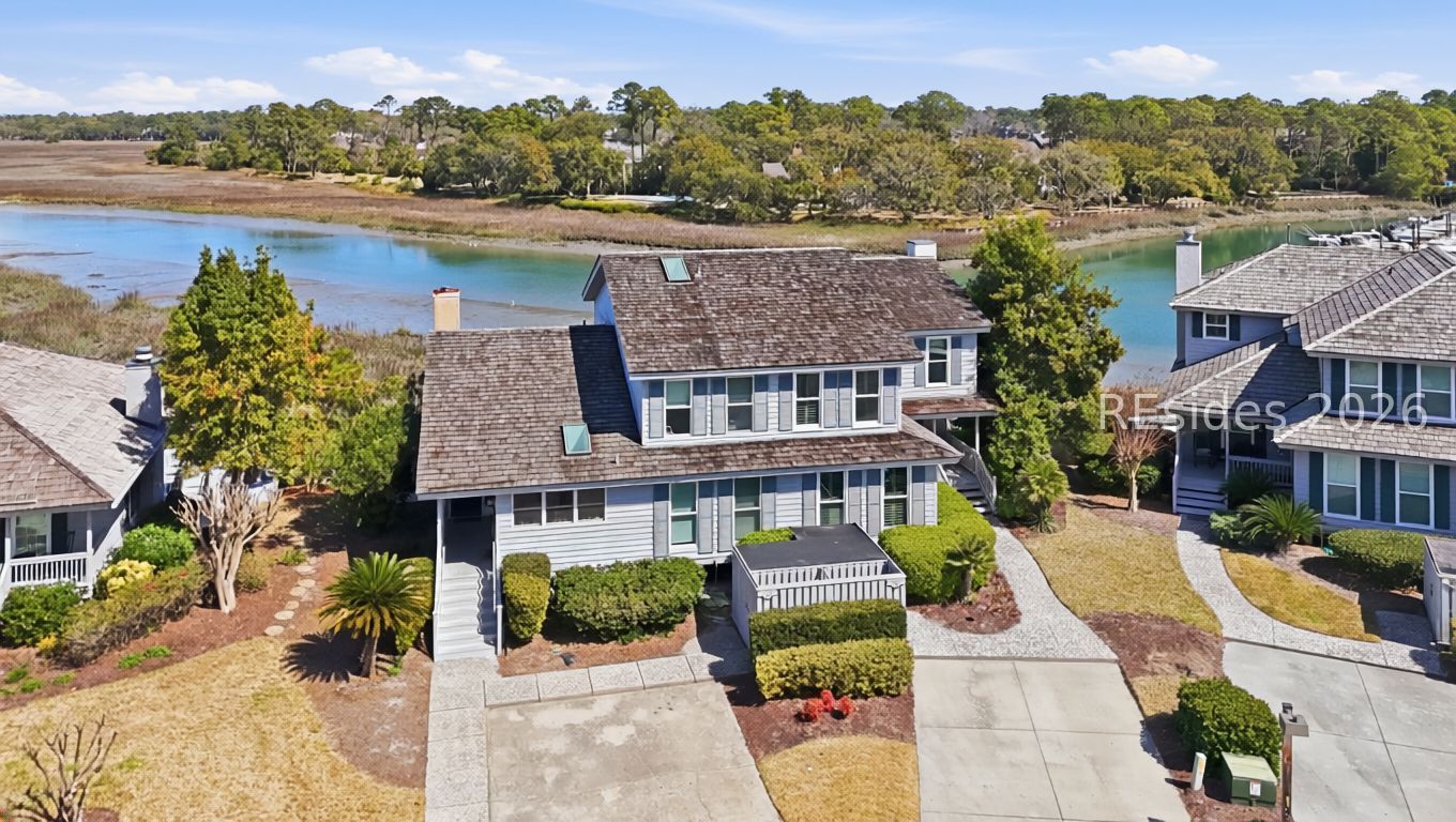 24 Lands End Court