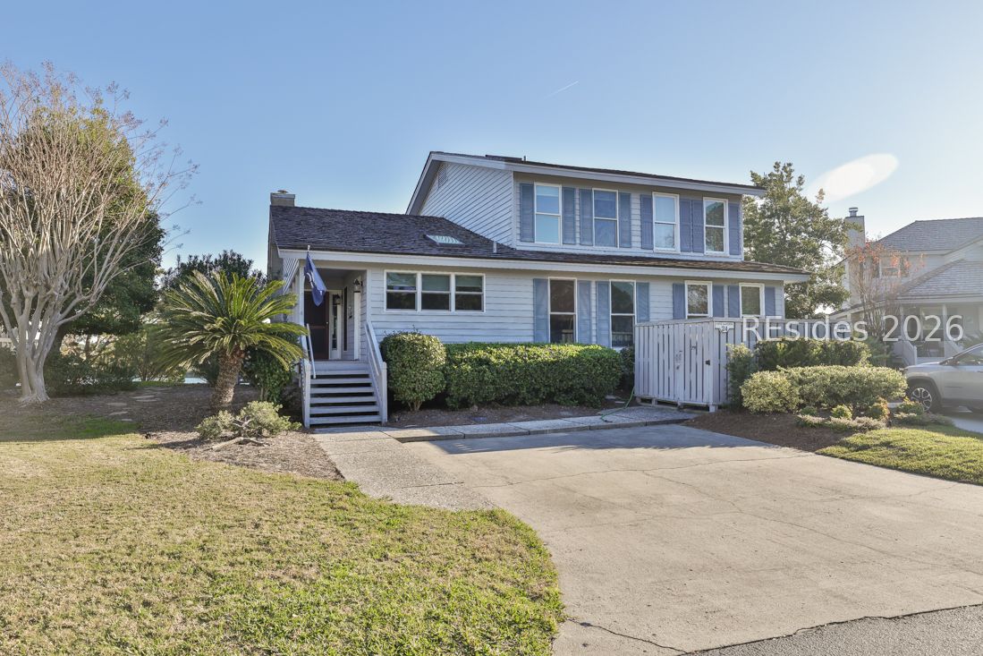 24 Lands End Court