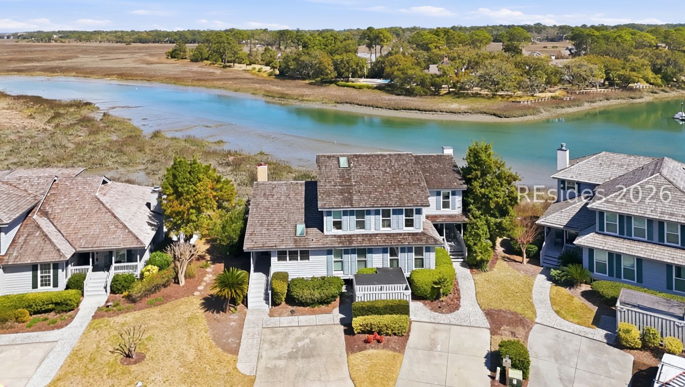 24 Lands End Court