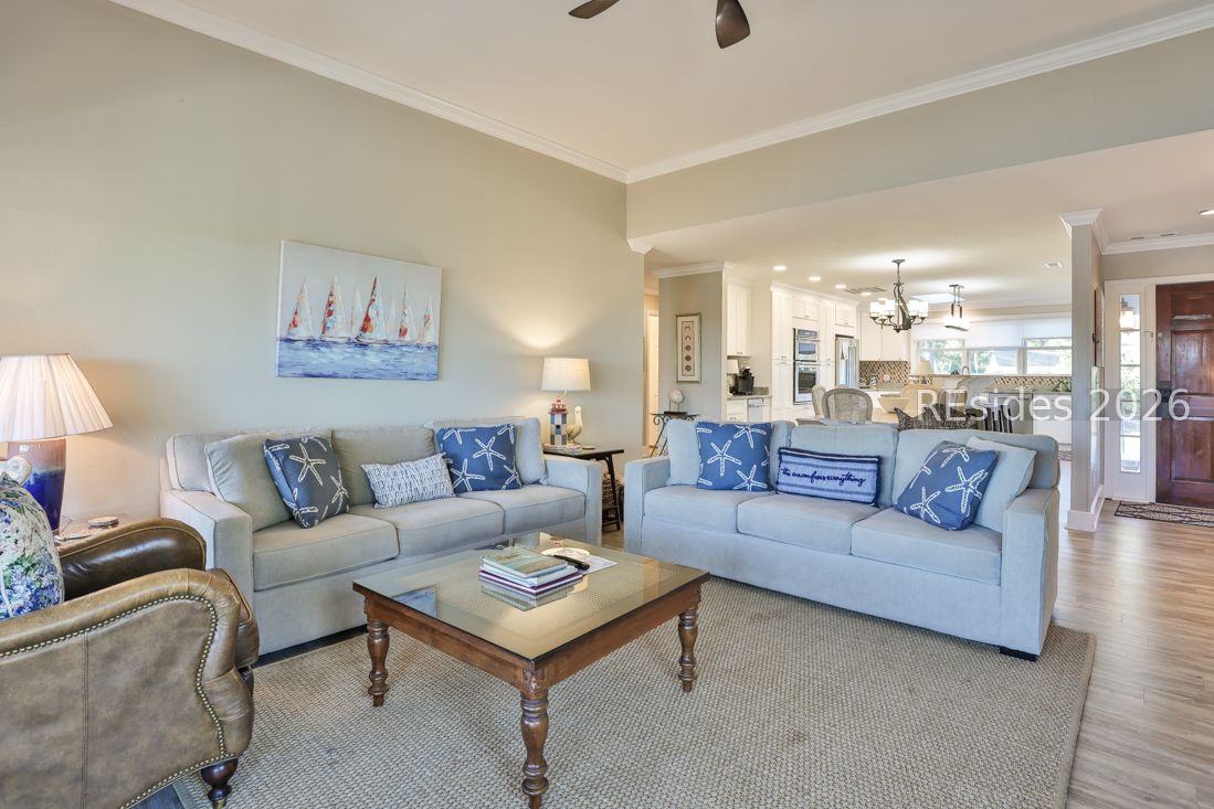 24 Lands End Court
