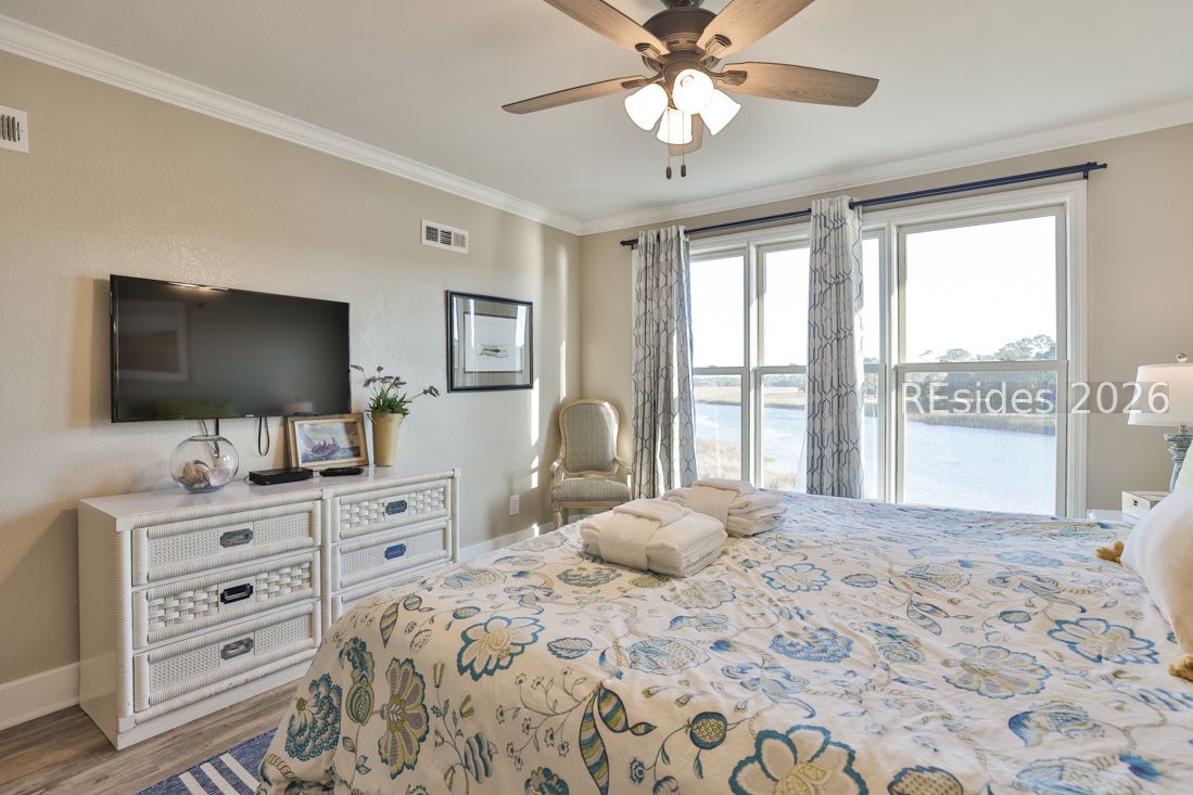 24 Lands End Court