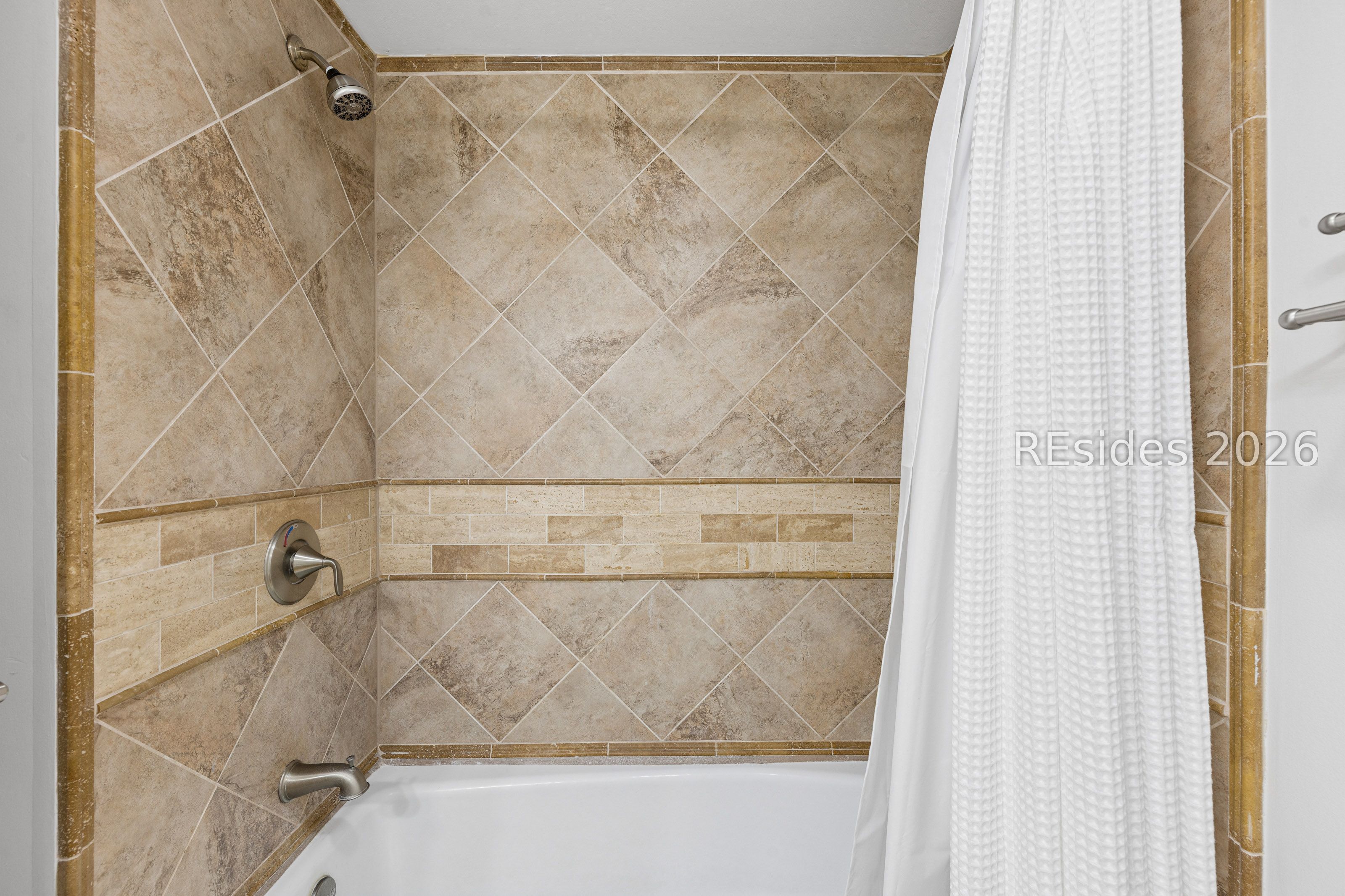21 S Forest Beach Drive Unit: 231