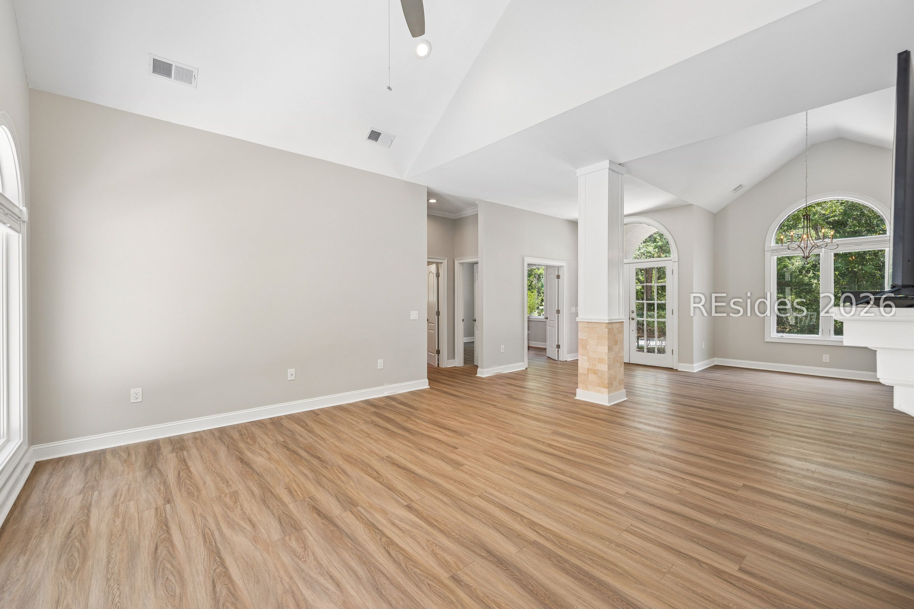 11 Forest Drive