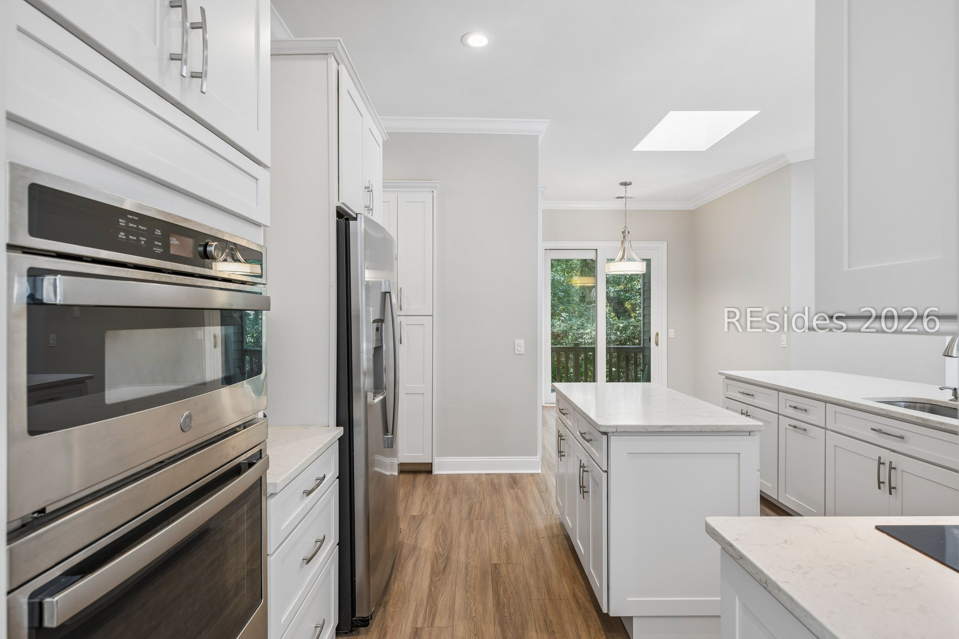 11 Forest Drive