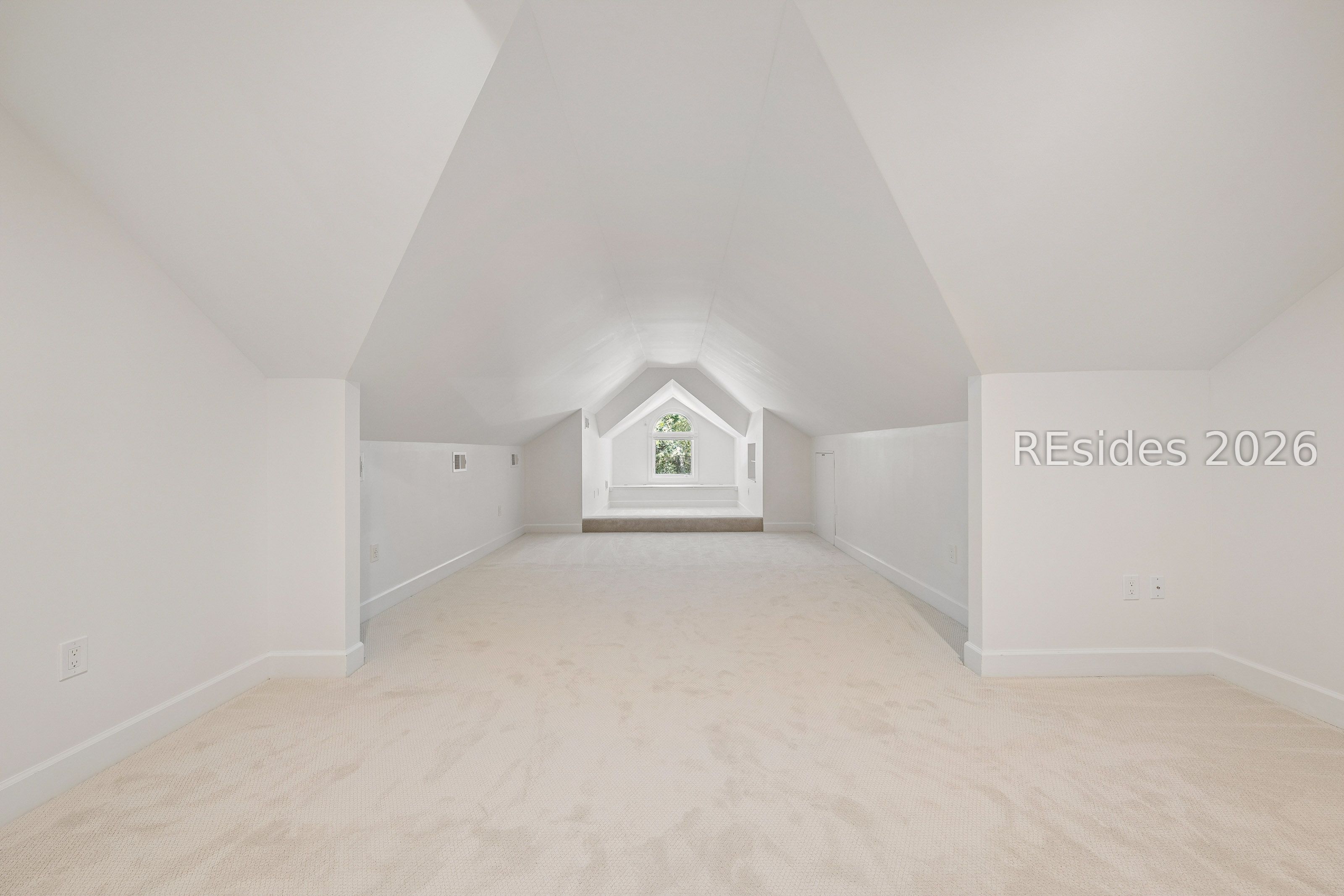 11 Forest Drive