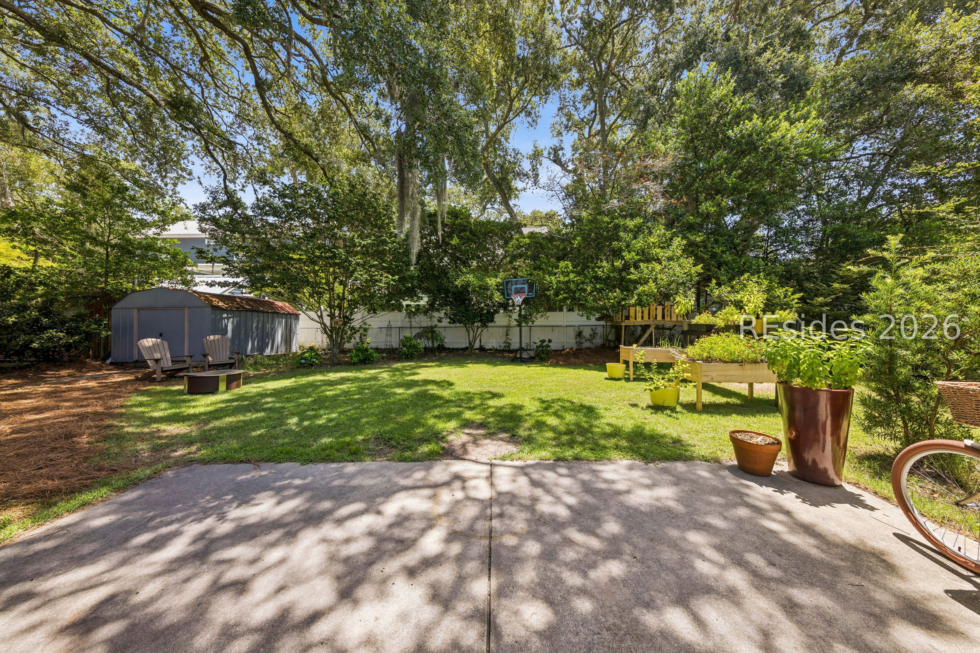 10 Camellia Street