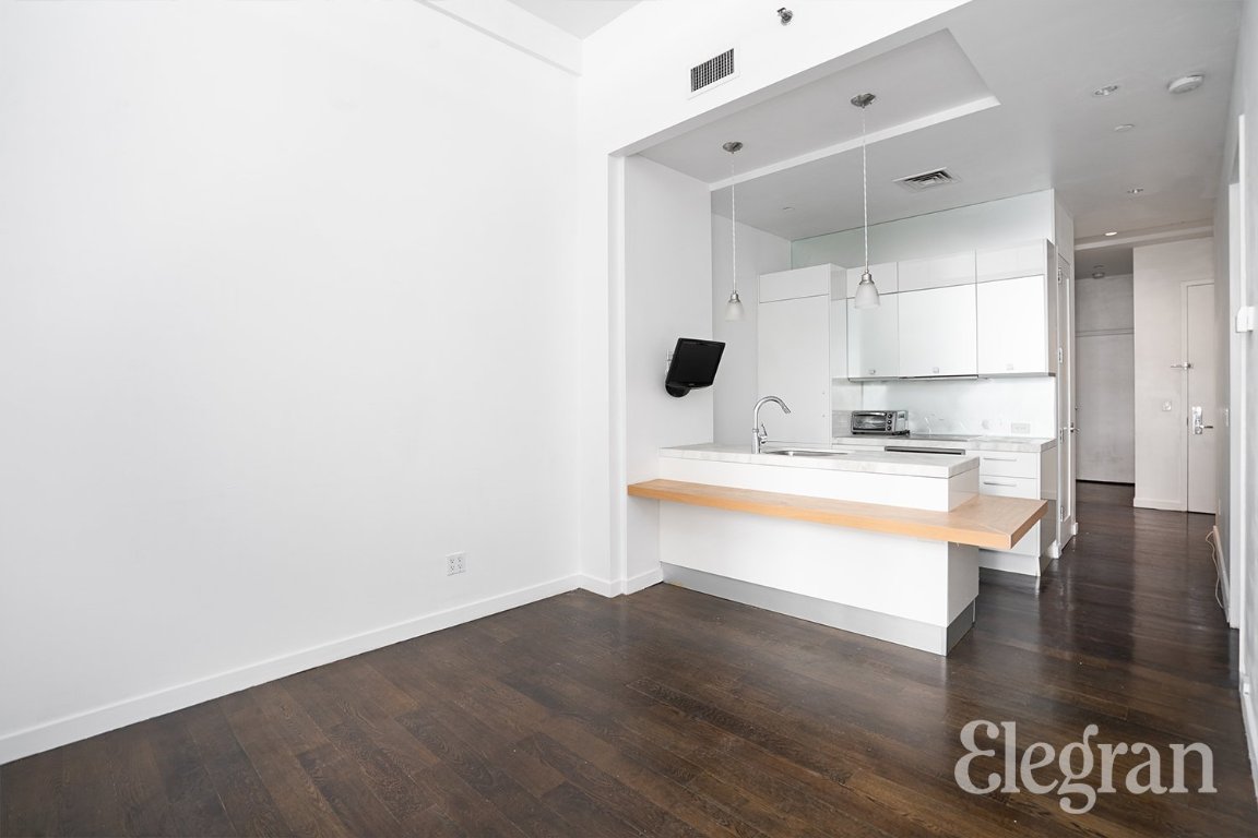 11 E 36th Street 406