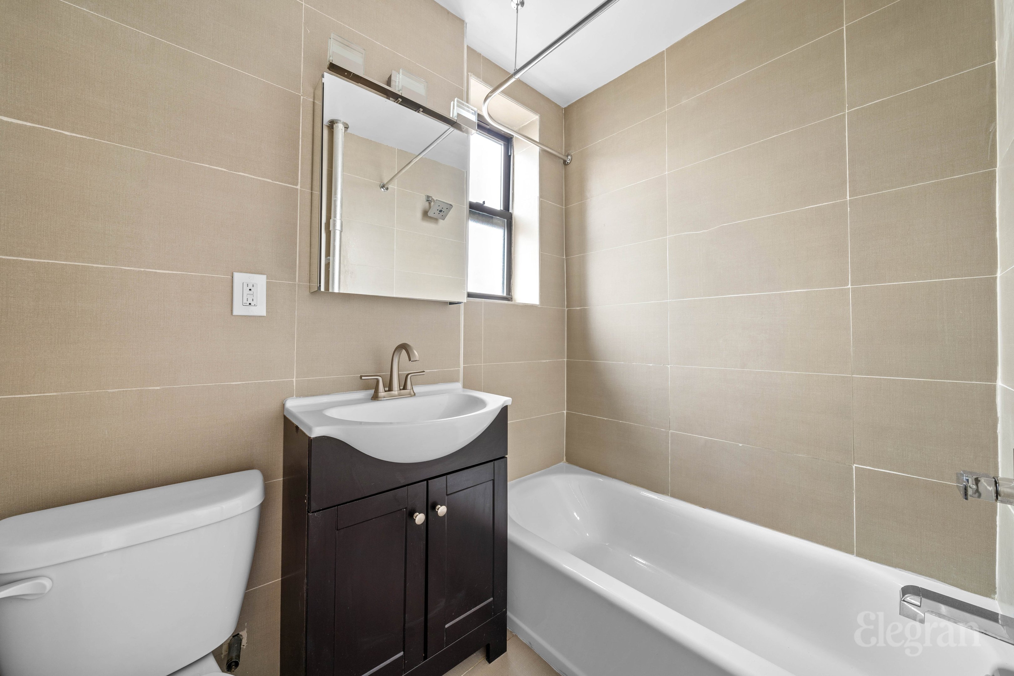 100 Hart Street 4-E
