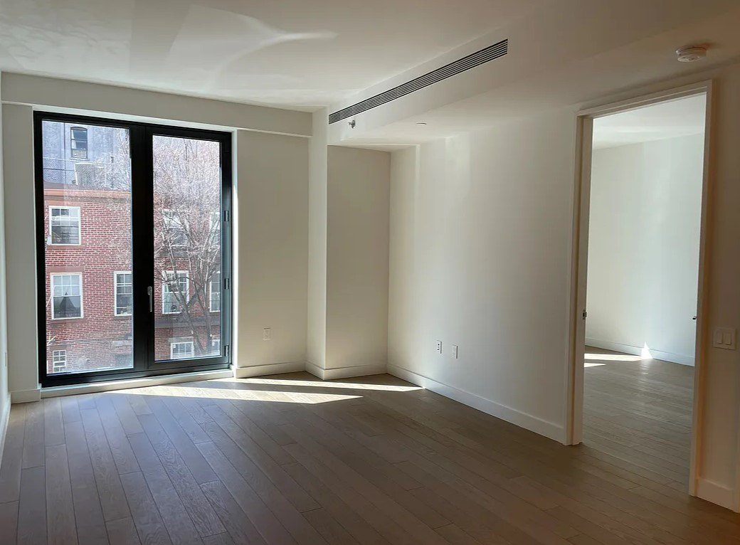500 W 45th Street 323