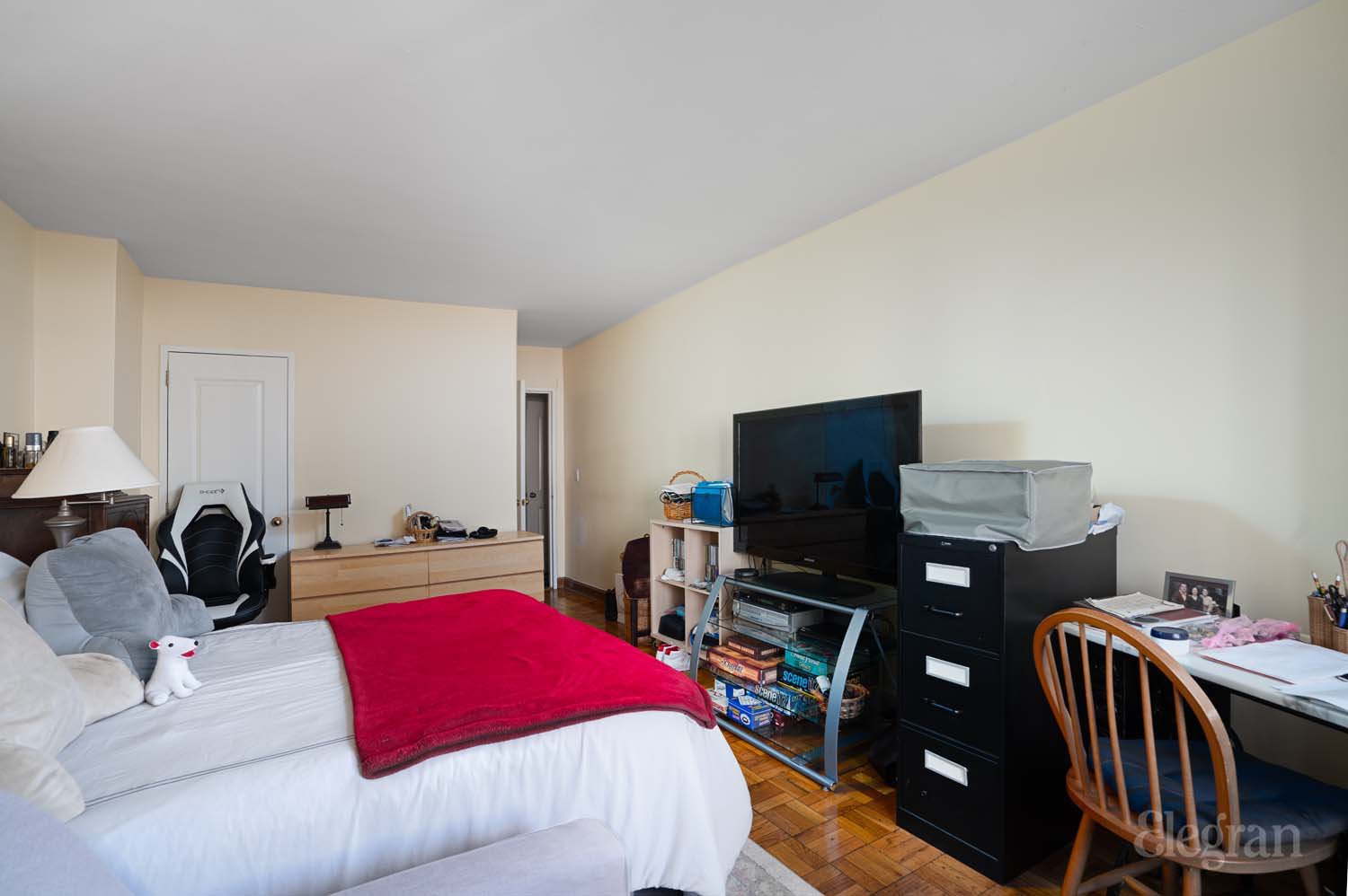 166 E 63rd Street 10-F