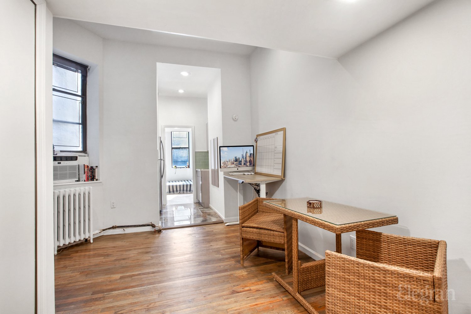 264 W 22nd Street 4