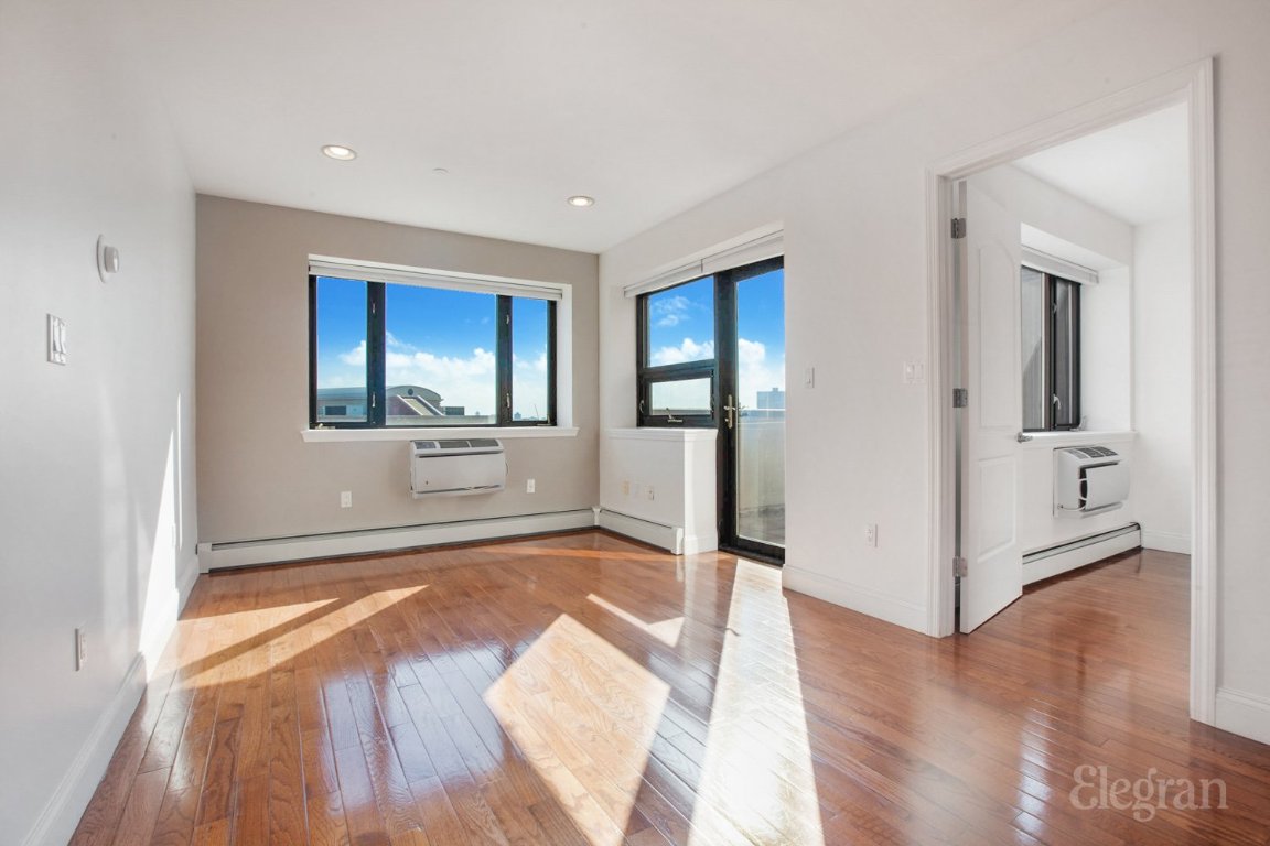 456 W 167th Street PH-E