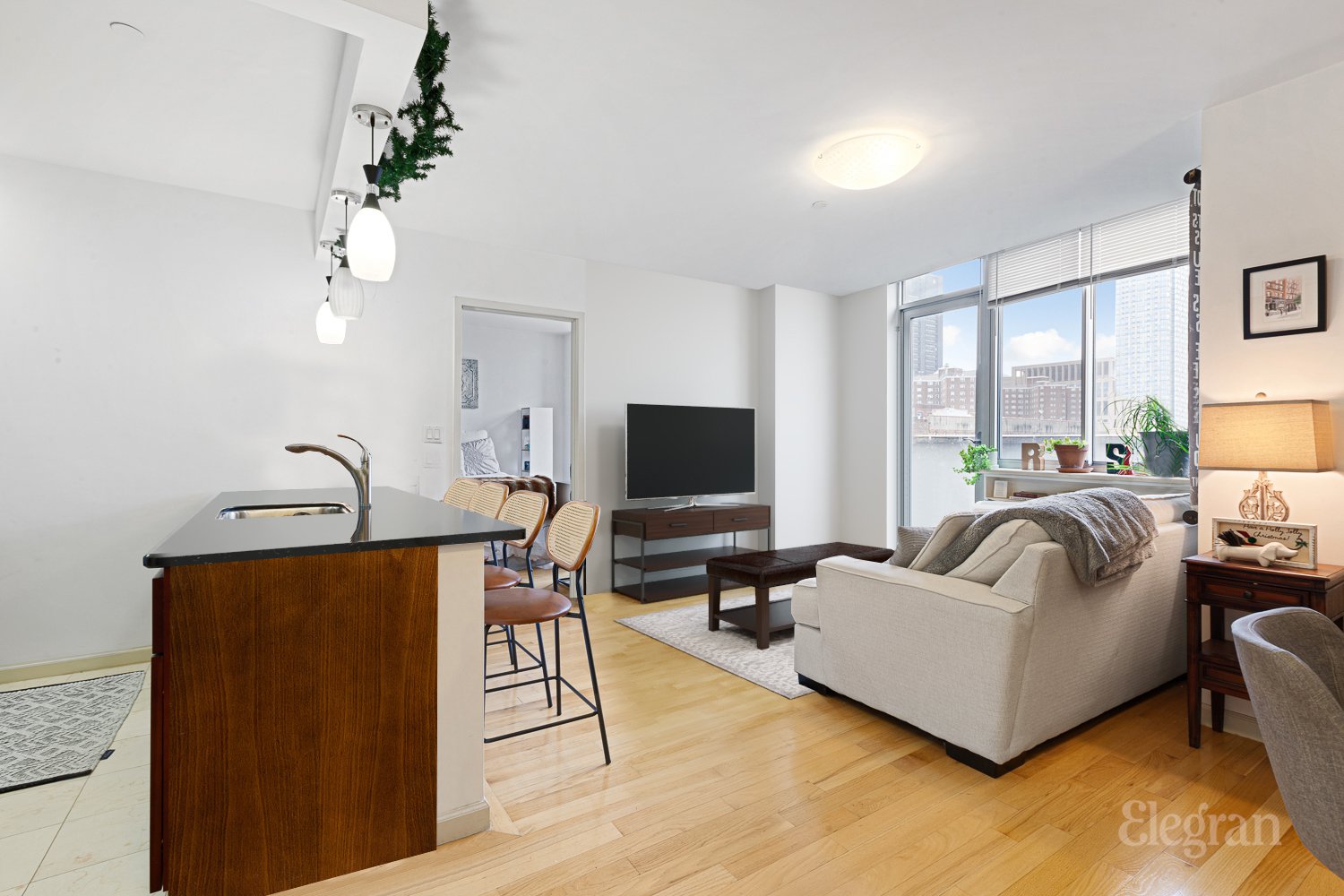 1635 Lexington Avenue 8-A