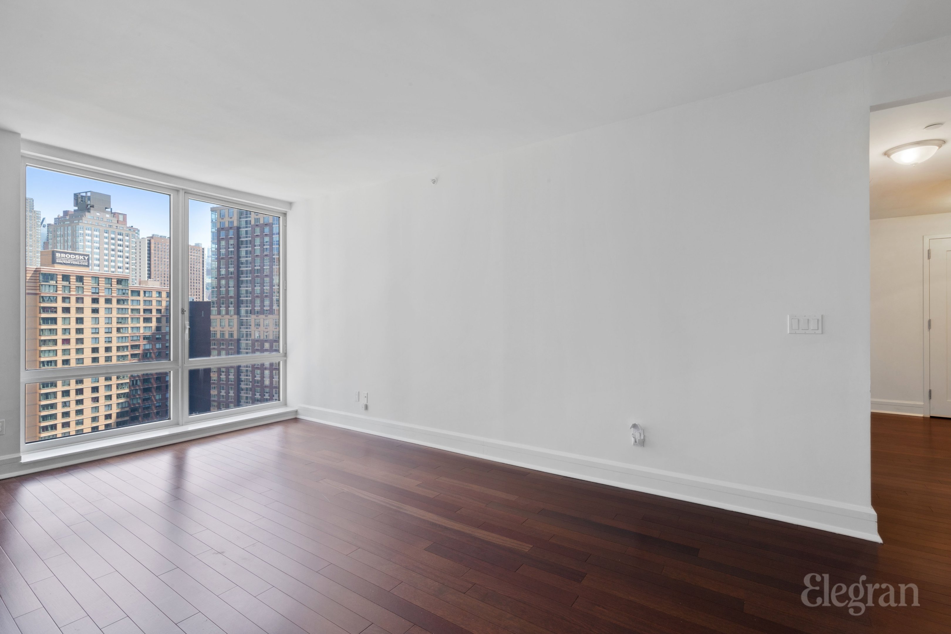 60 Riverside Boulevard 1406