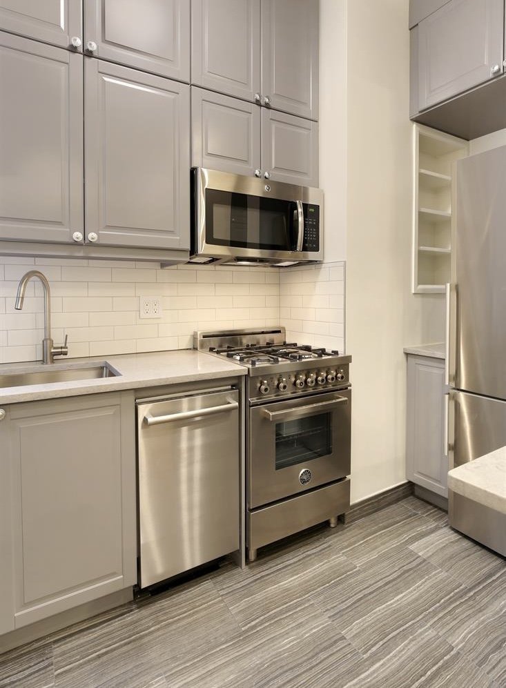 57 W 58th Street 8-D