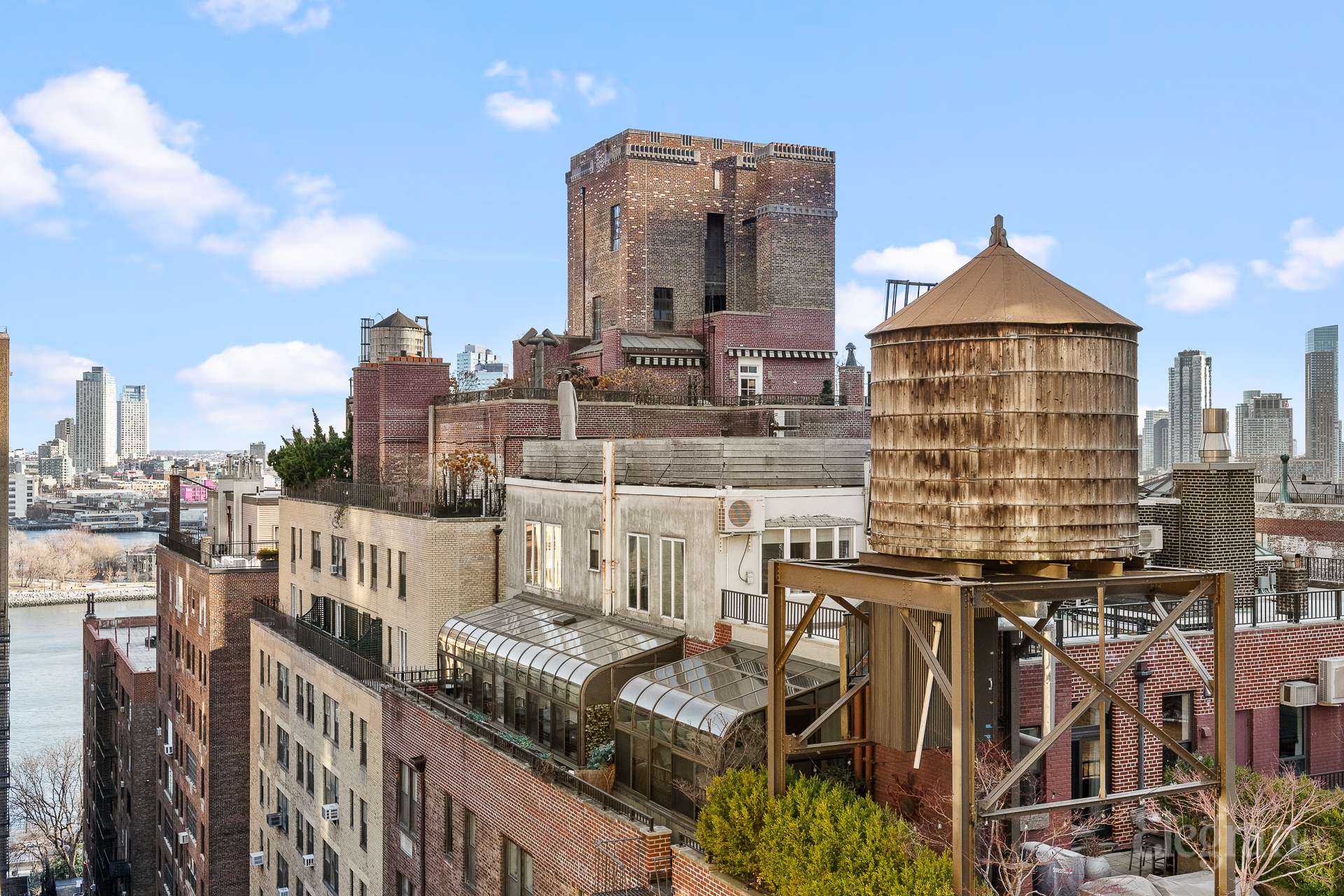 400 E 52nd Street 14-G