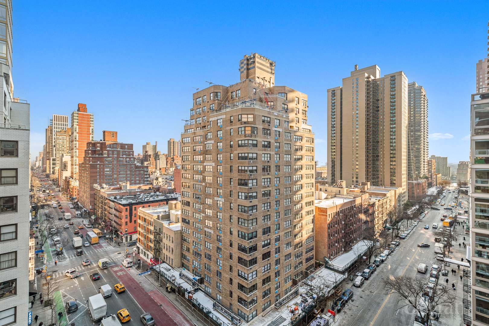 360 E 72nd Street A-1410