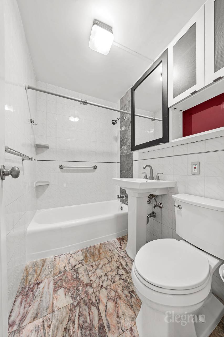 382 Central Park W 18-J