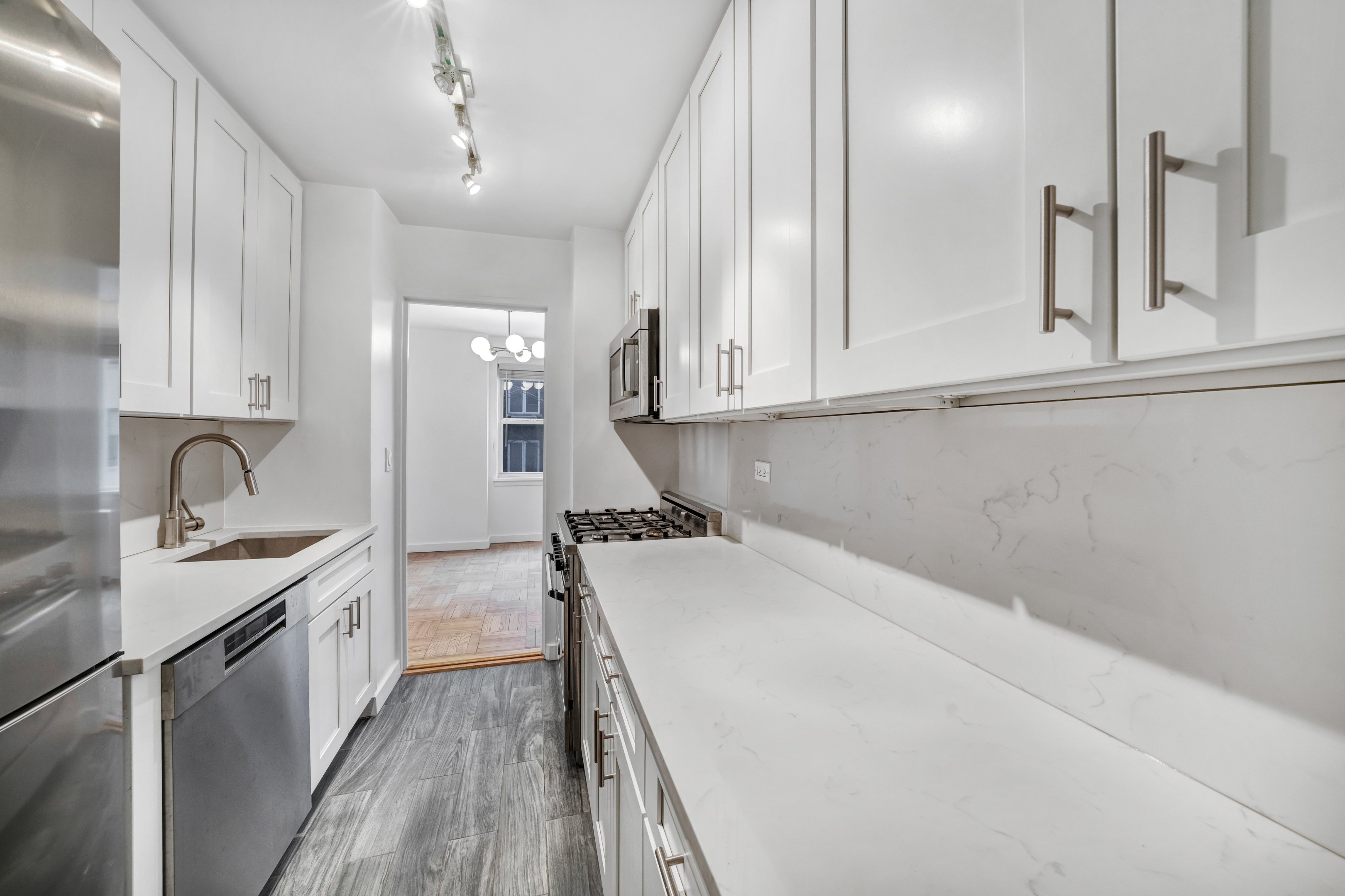 155 E 34th Street 5-S