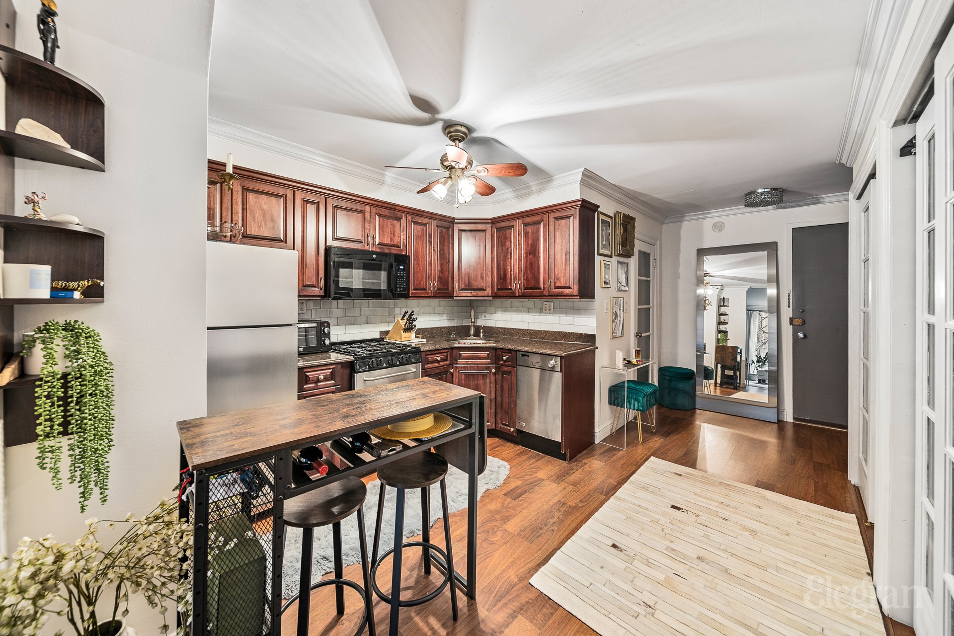 215 E 24th Street 319