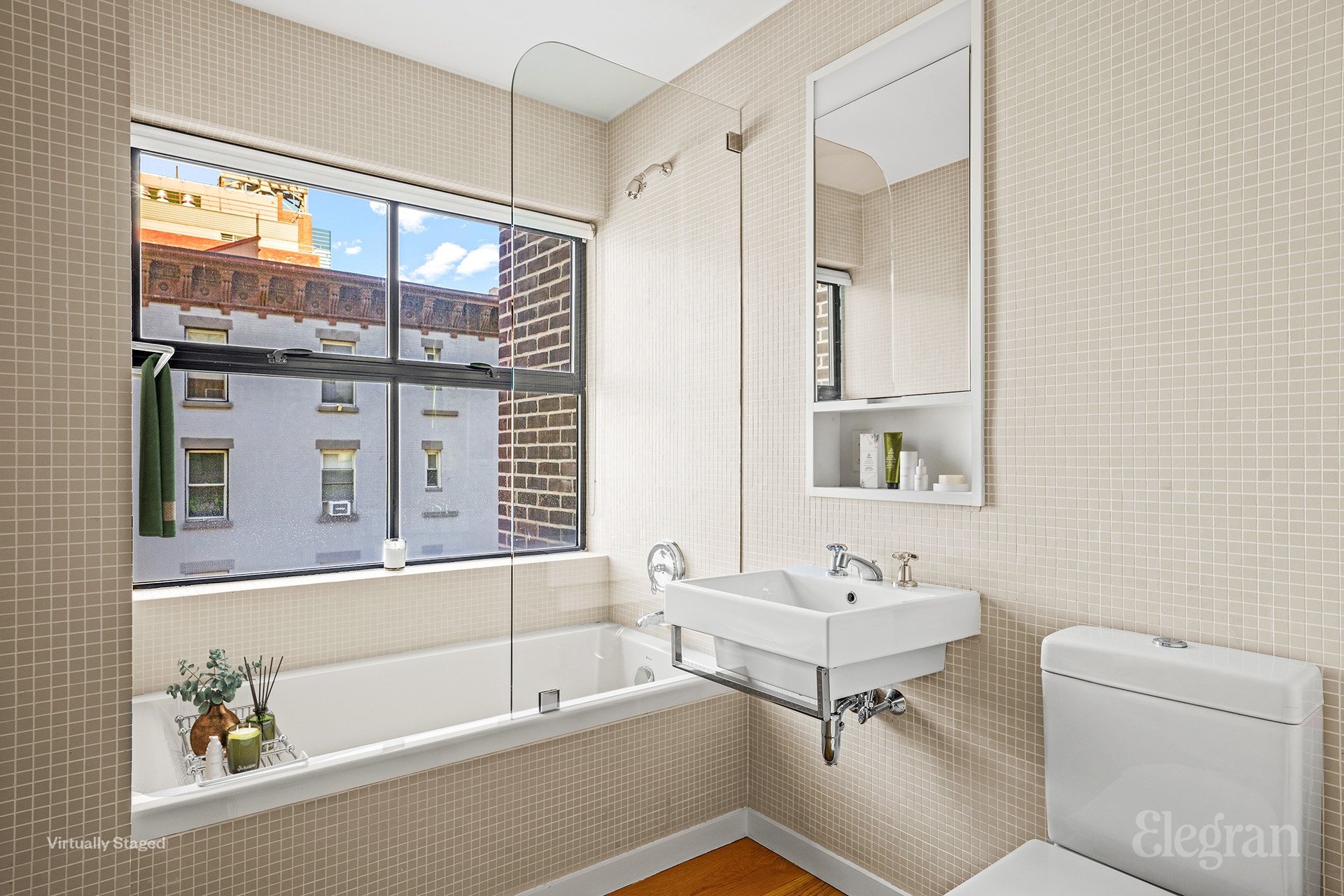 456 W 19th Street 4/5D