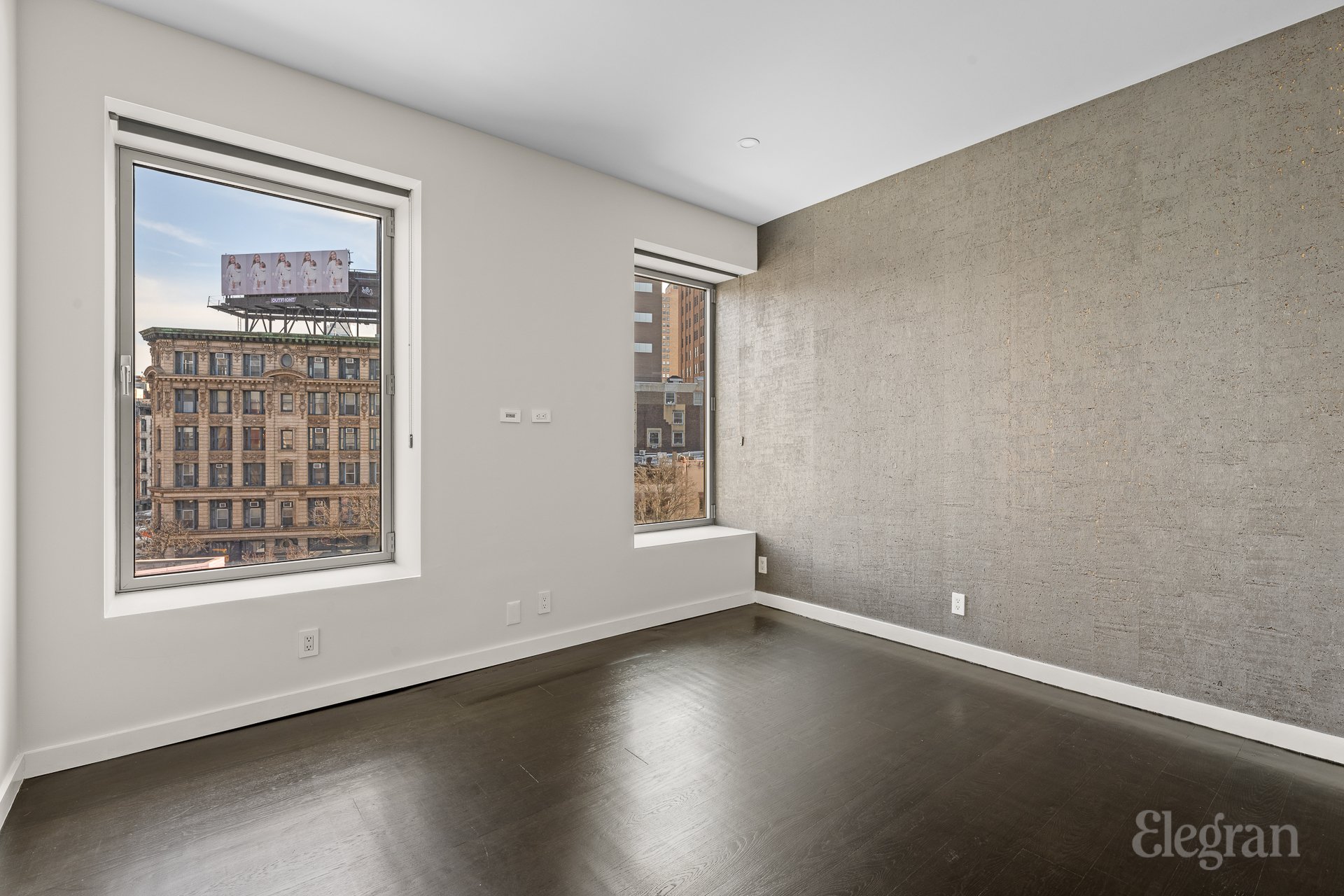 1 York Street 4-F