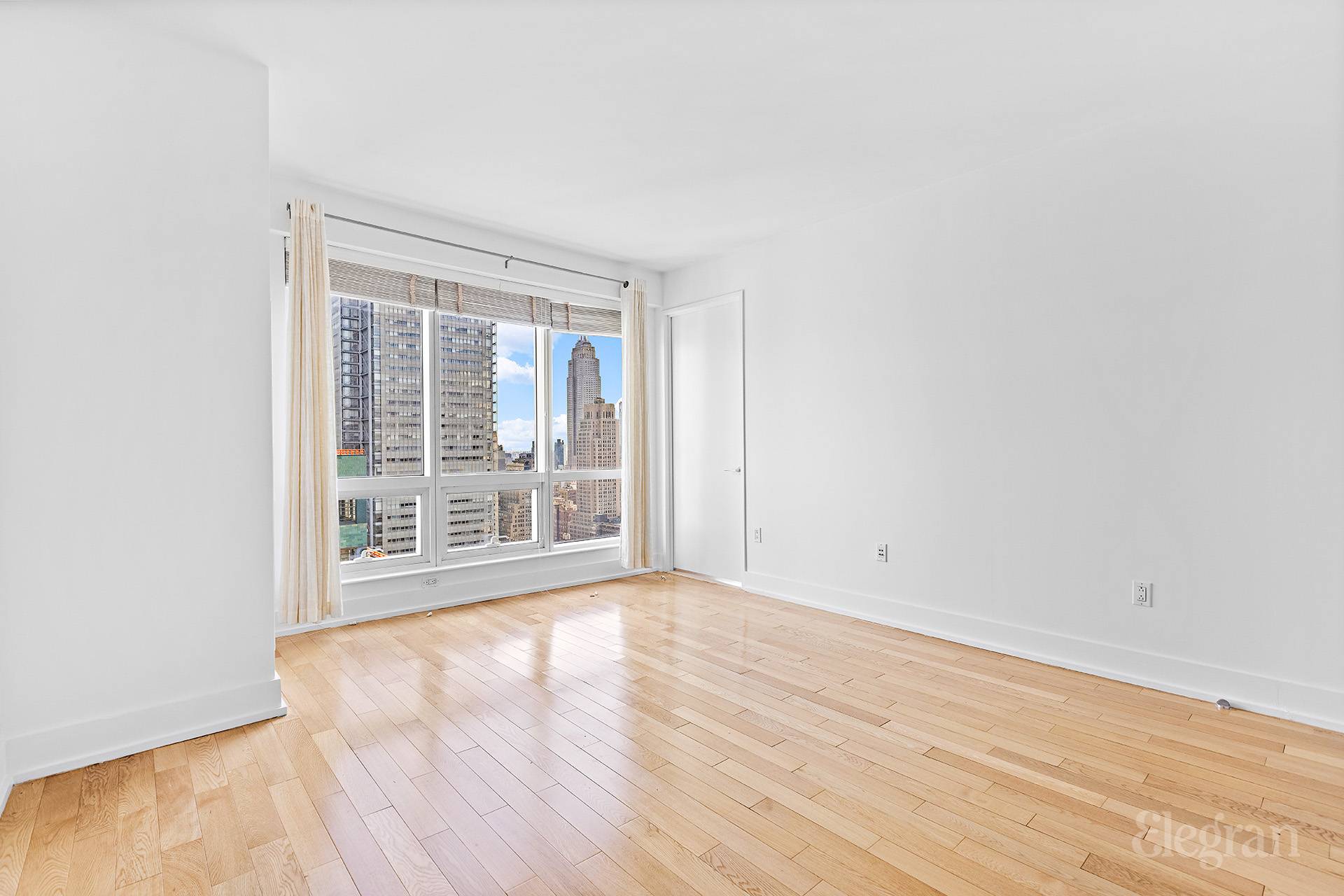 350 W 42nd Street 45G