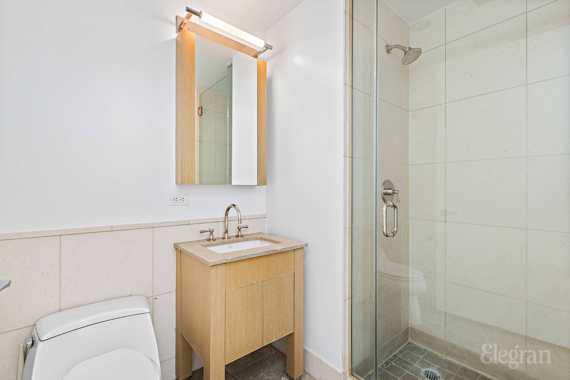 350 W 42nd Street 45G