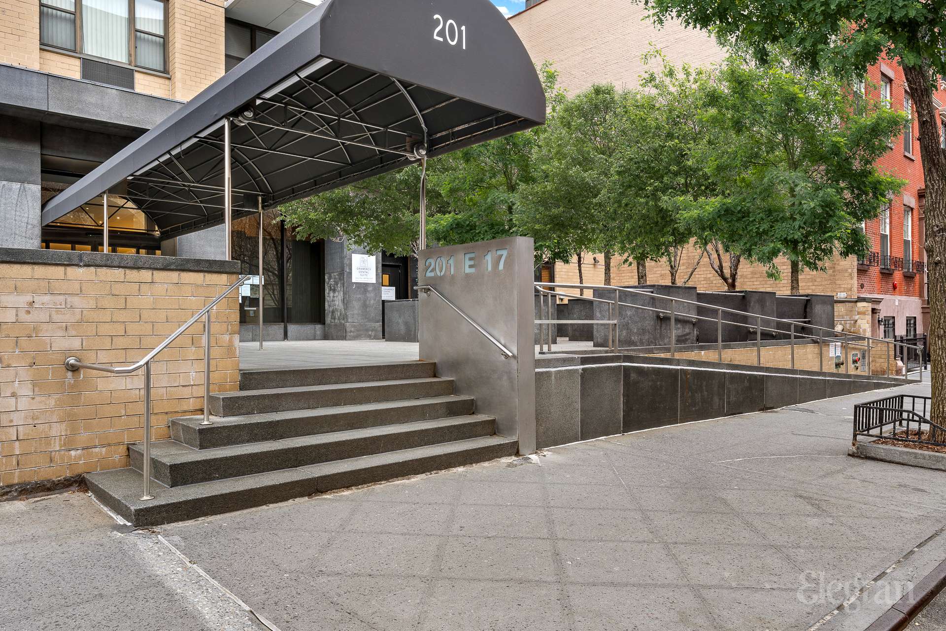 201 E 17th Street 4D
