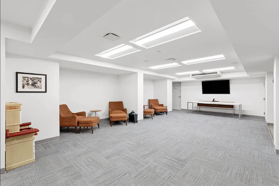 200 E 74th Street 2G