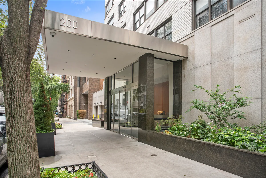 200 E 74th Street 2G