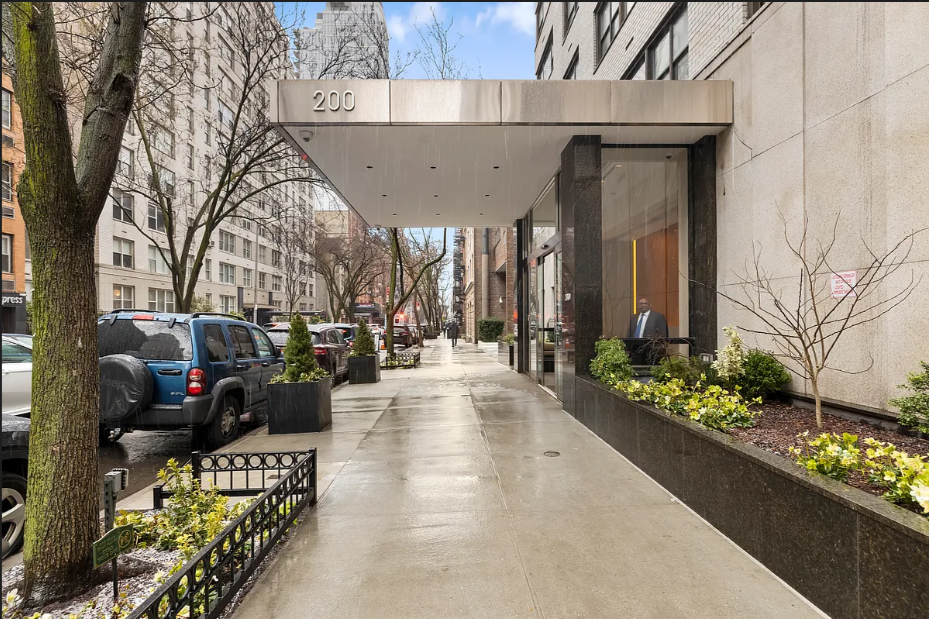 200 E 74th Street 2G