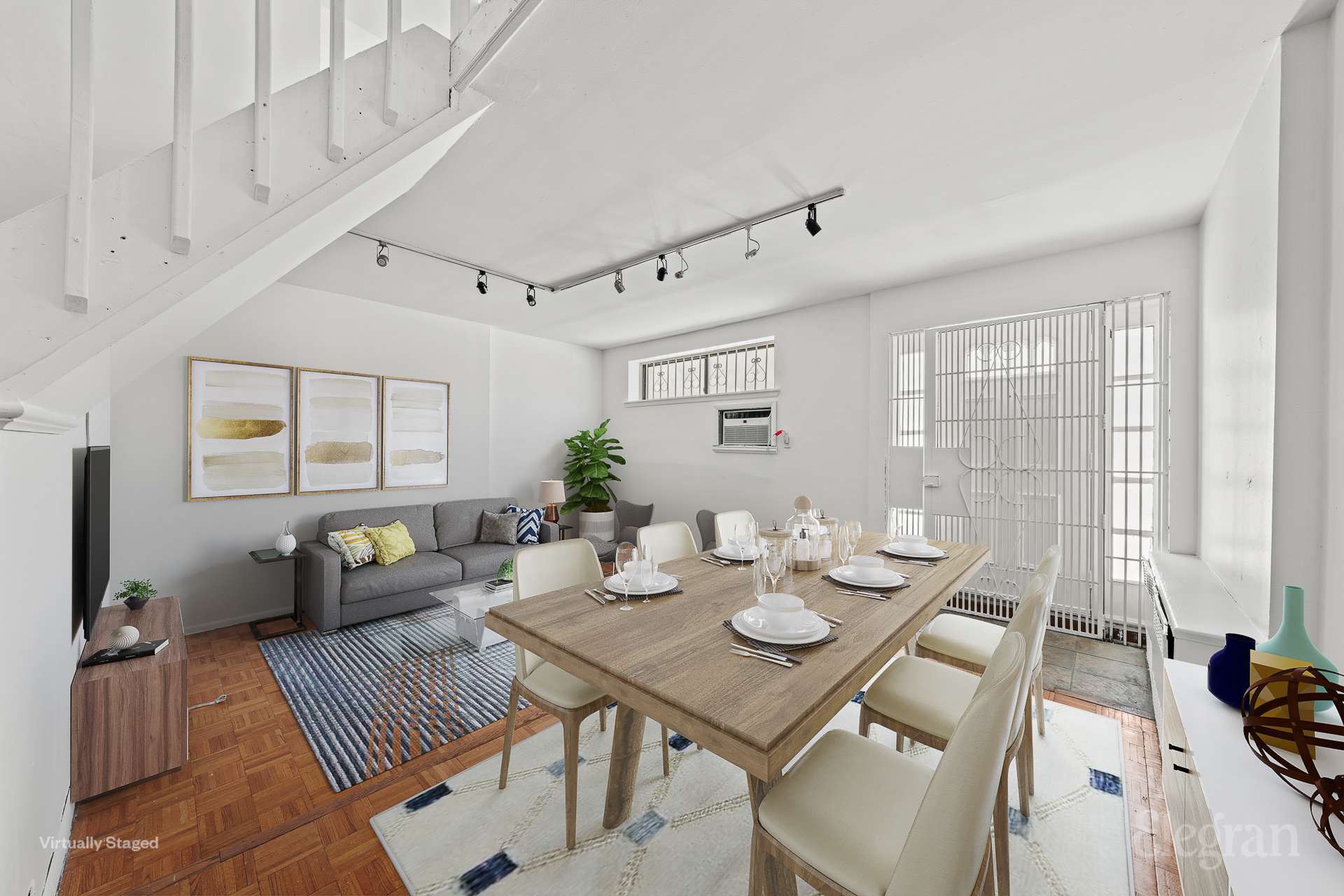 215 E 24th Street 104