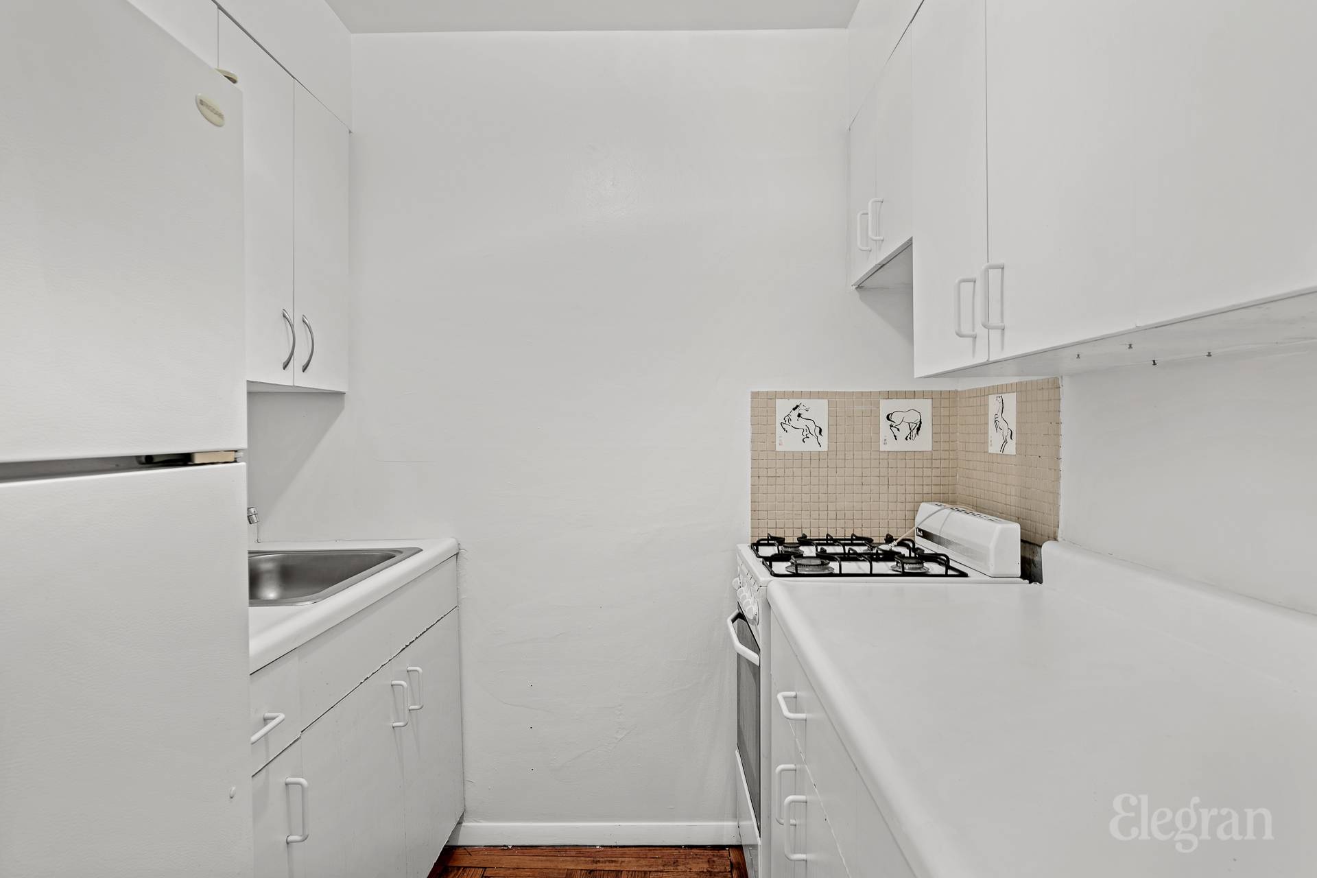 215 E 24th Street 104
