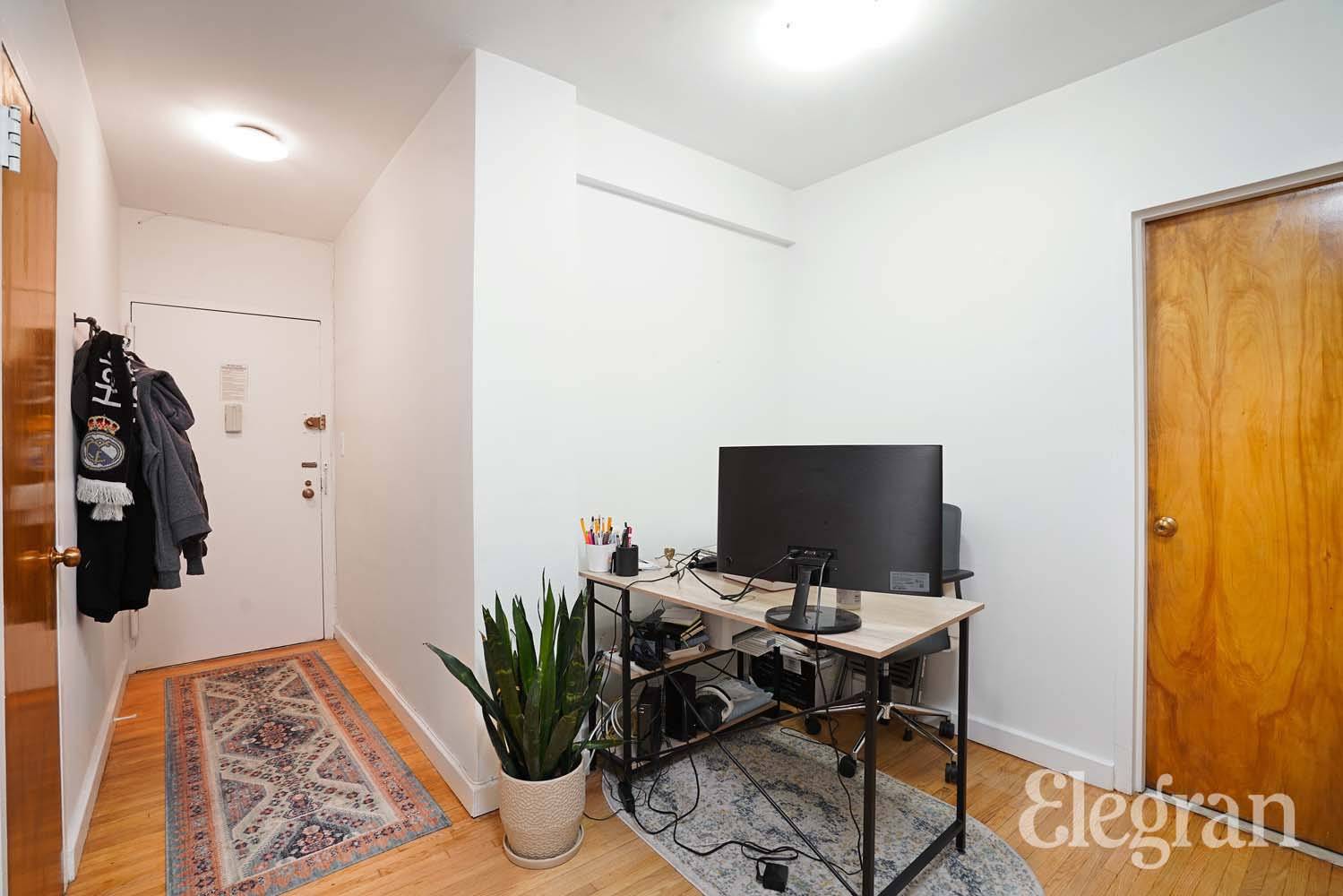 217 E 60th Street 401