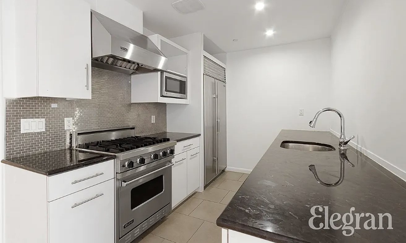446 W 38th Street Floor 4