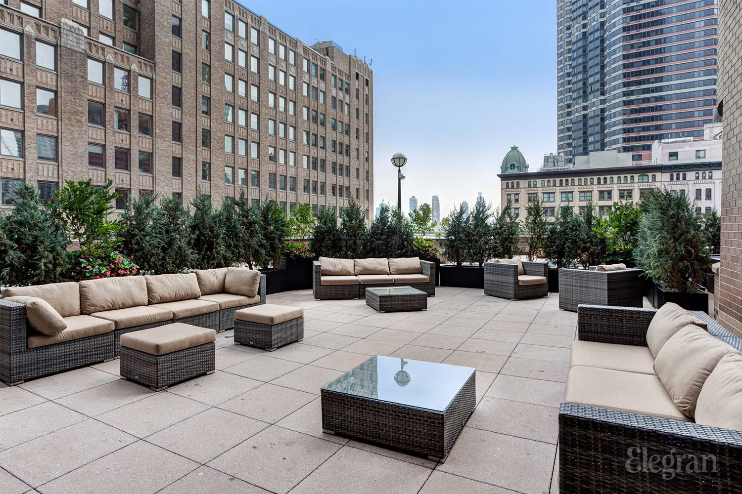 330 E 38th Street 16B