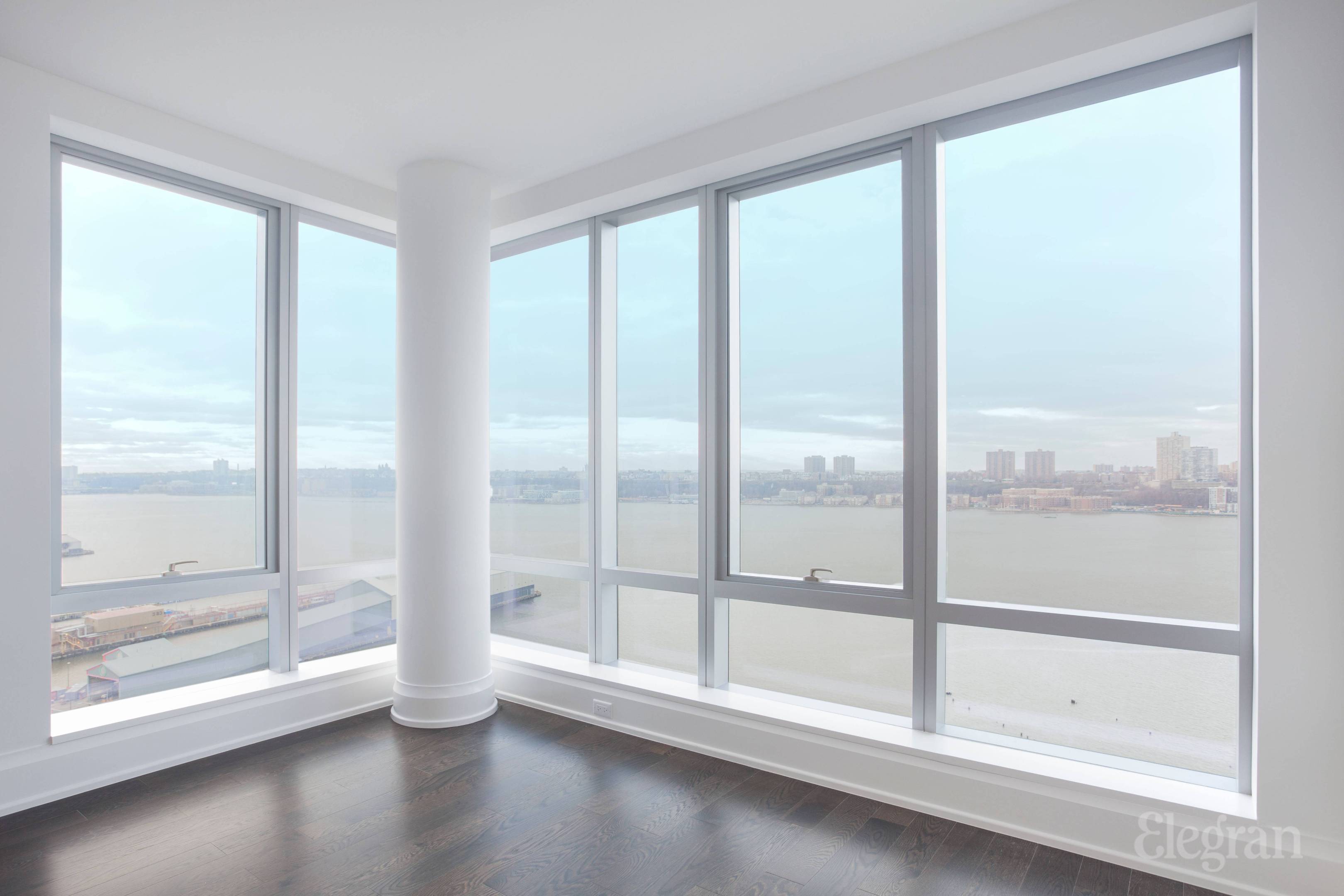 50 Riverside Boulevard 19A