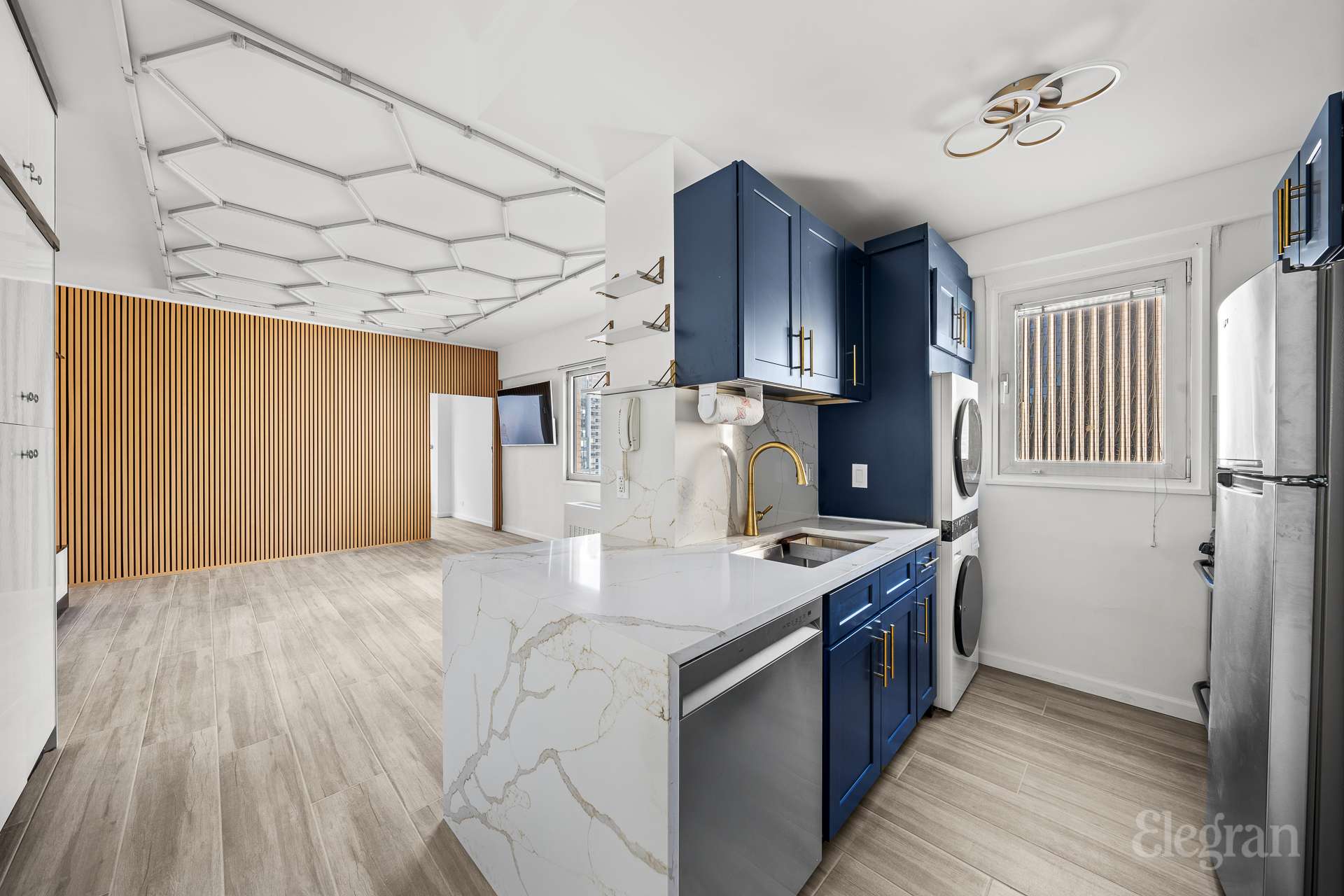 58 W 58th Street 26F