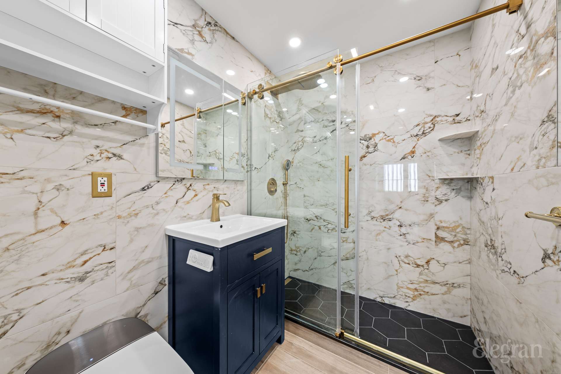 58 W 58th Street 26F