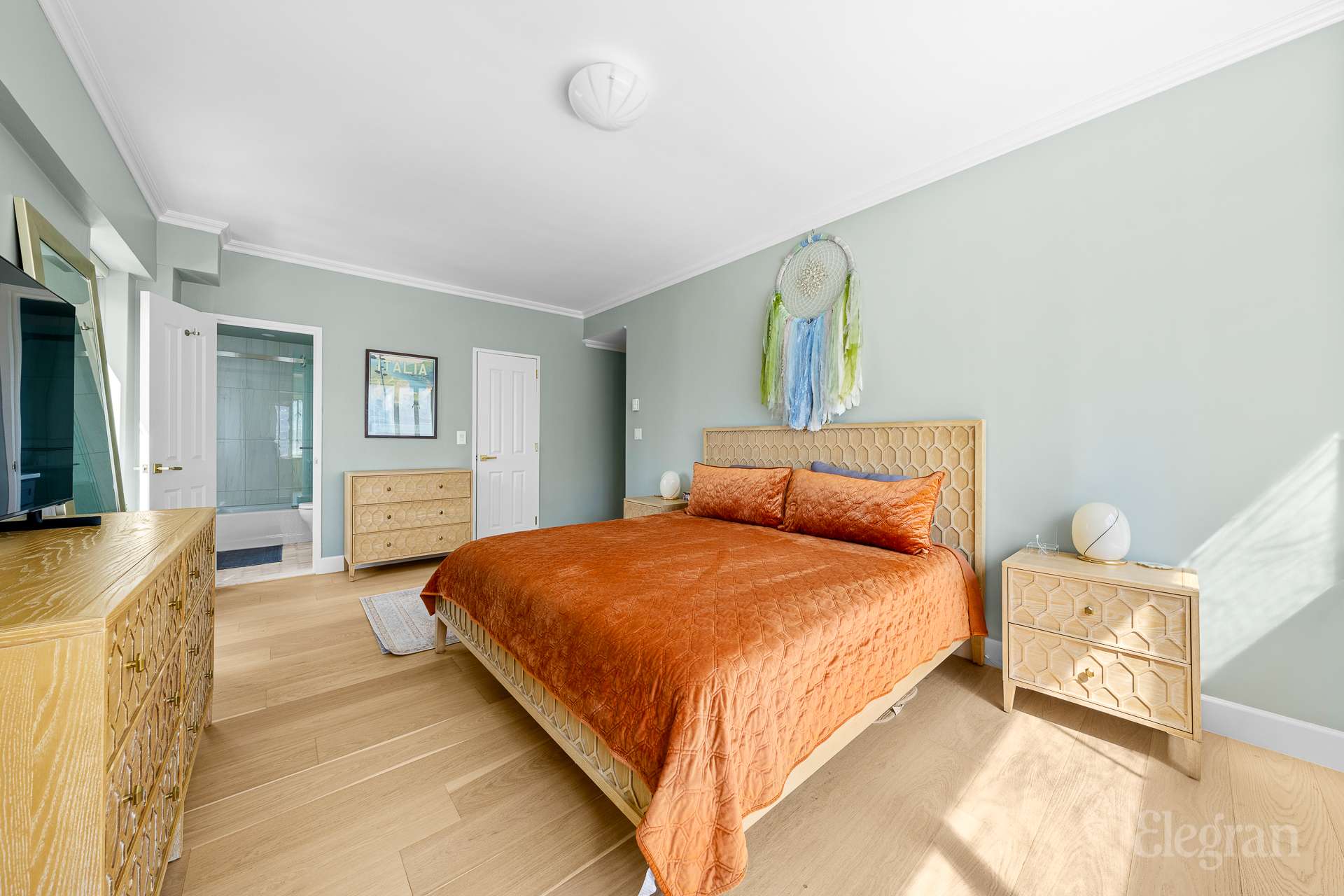 166 E 63rd Street 20A