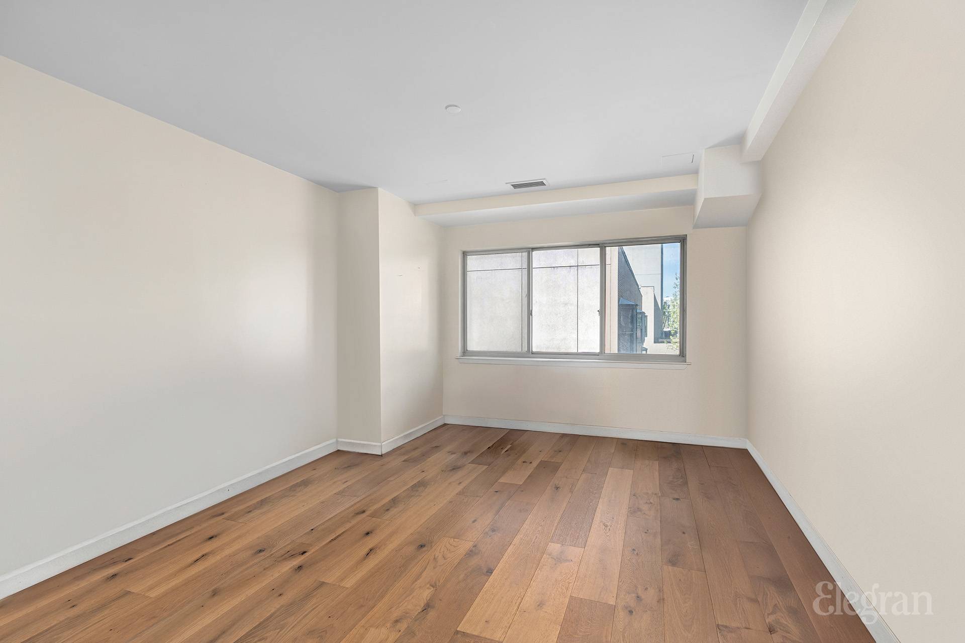 1400 5th Avenue 4G