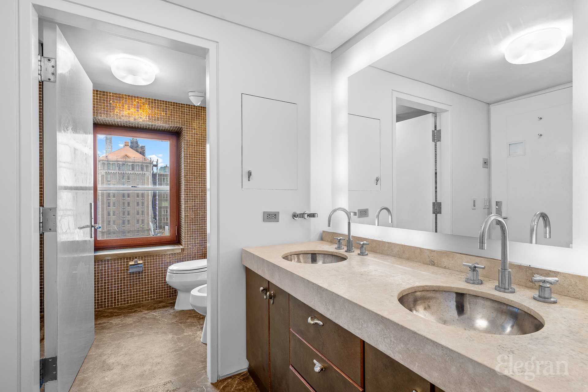118 E 60th Street 33/32 Duplex