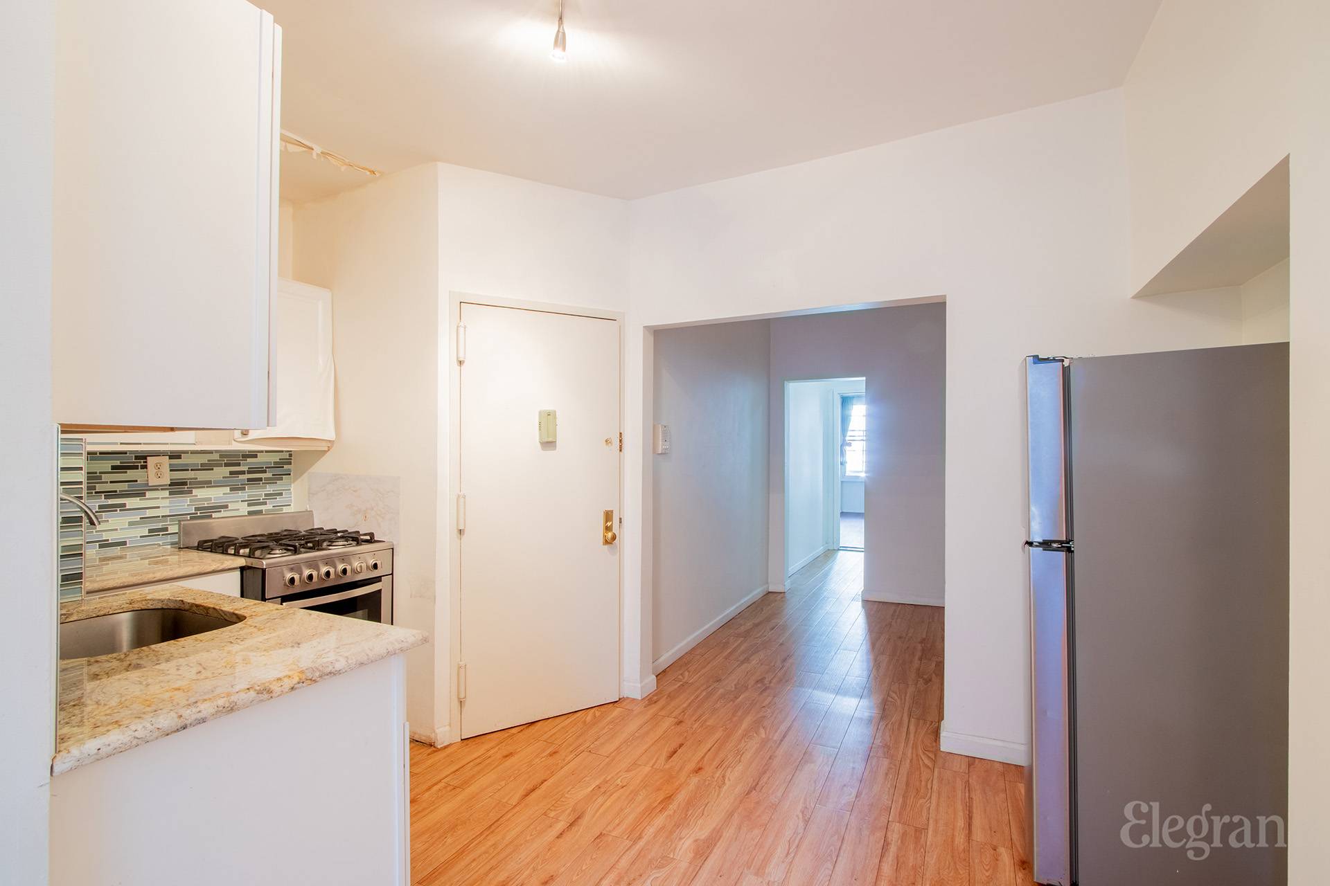 488 9th Avenue 3N