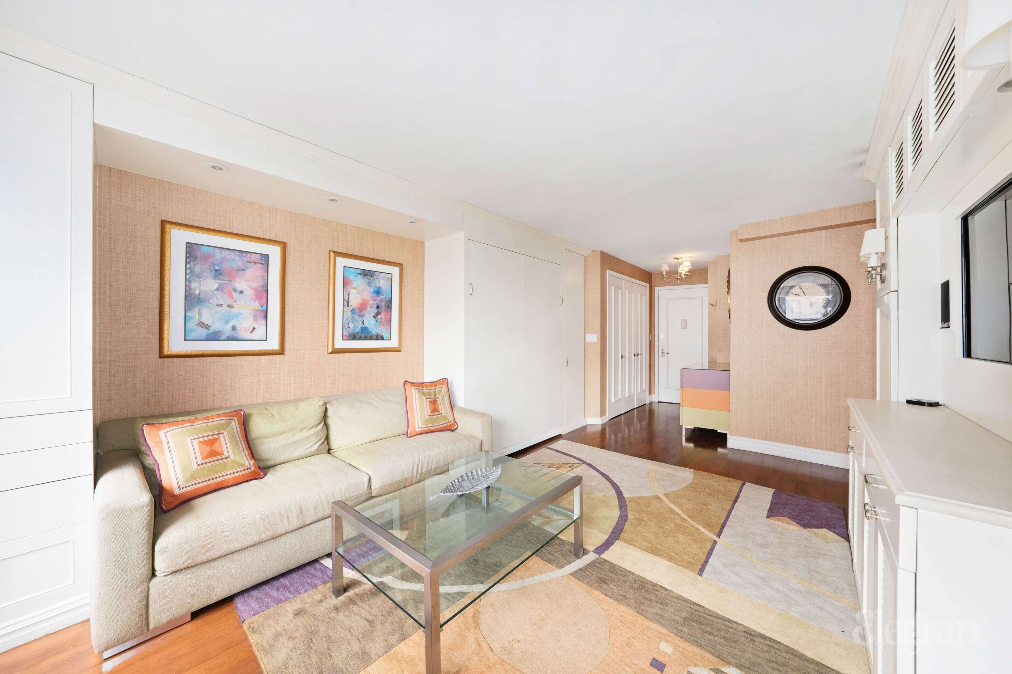 225 E 36th Street #7L