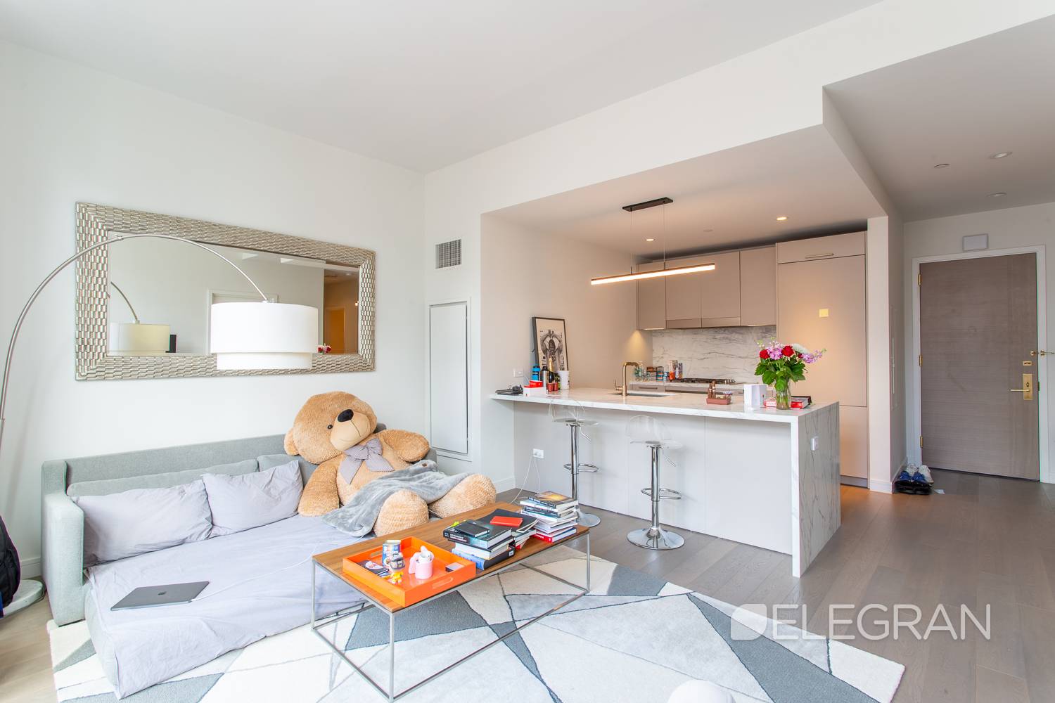305 E 51st Street 18C