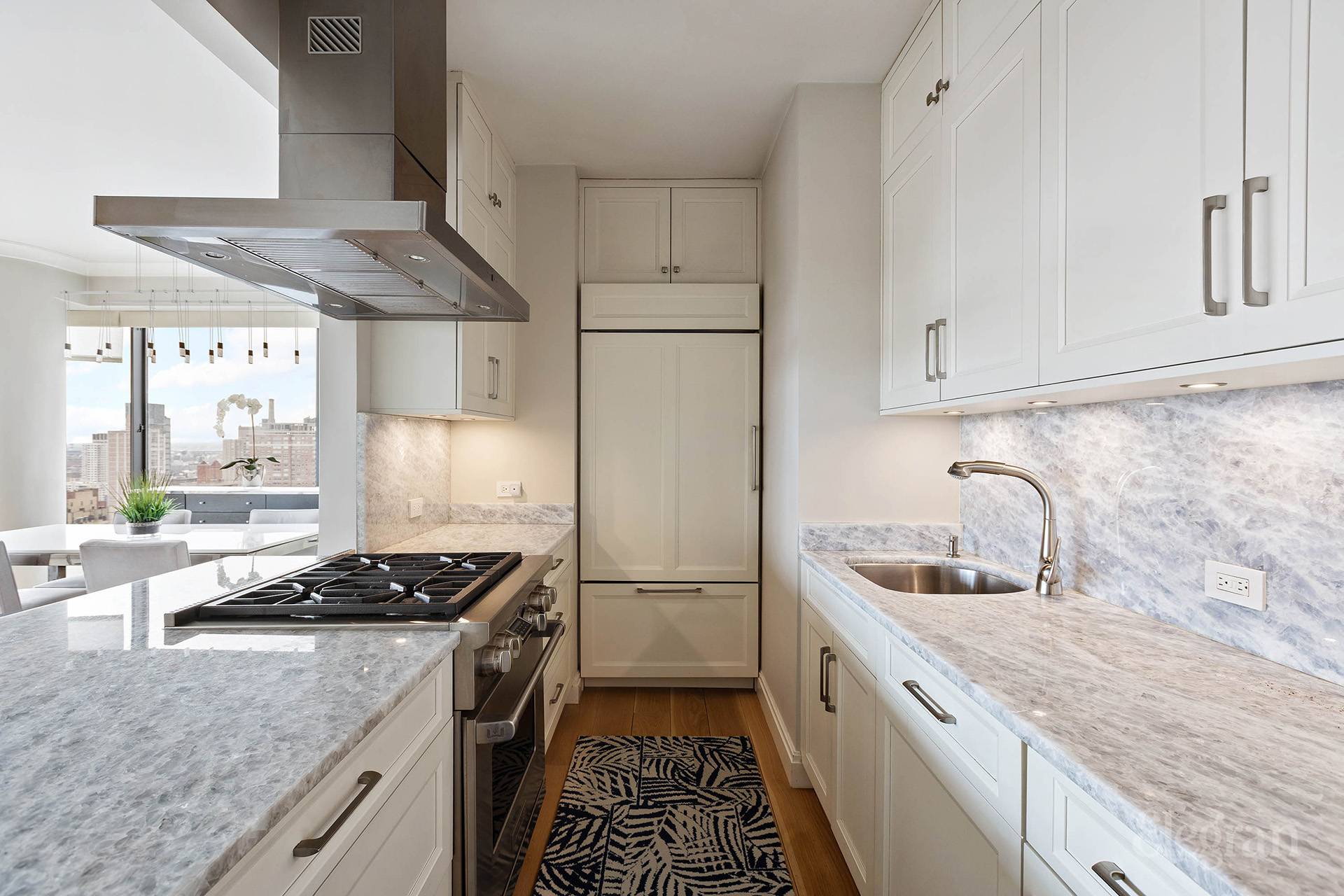 200 E 69th Street 28B