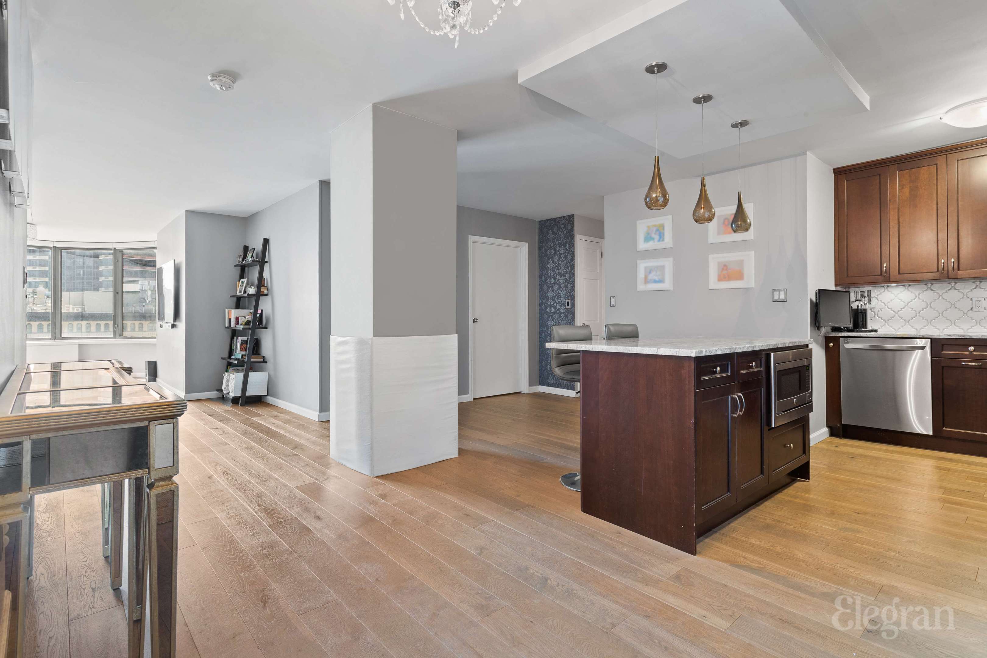 330 E 38th Street 8IJ