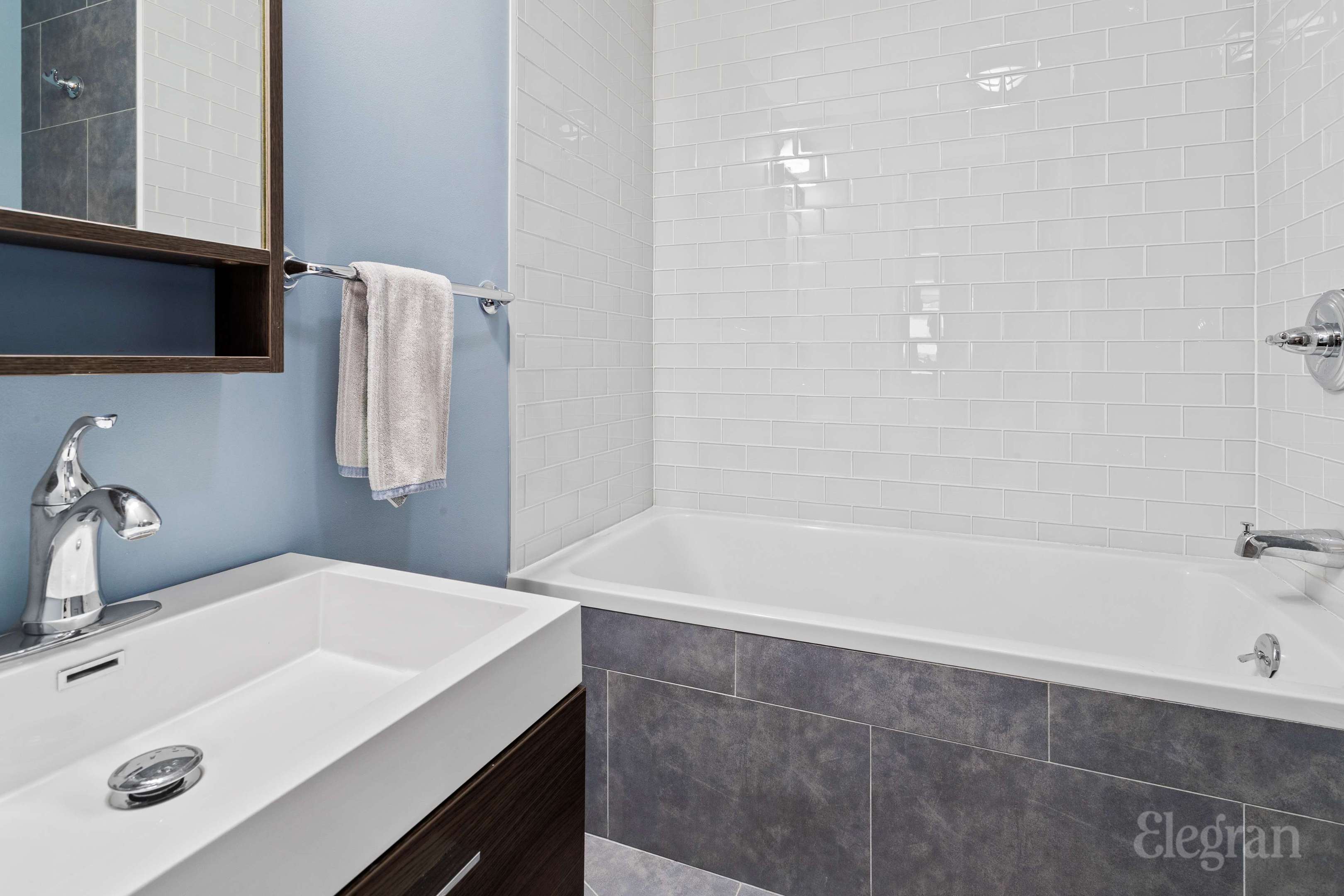 330 E 38th Street 8IJ
