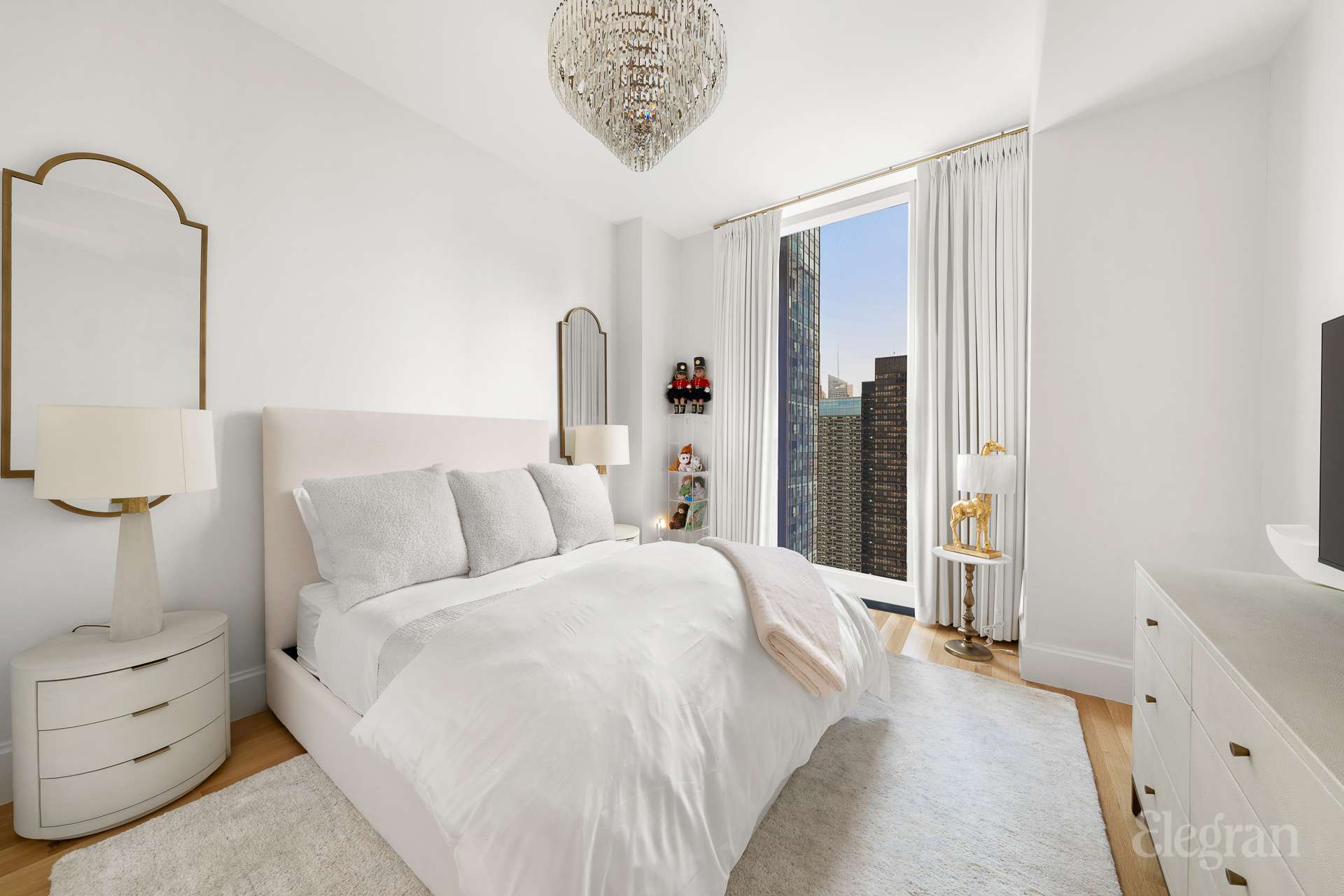 217 W 57th Street 34F